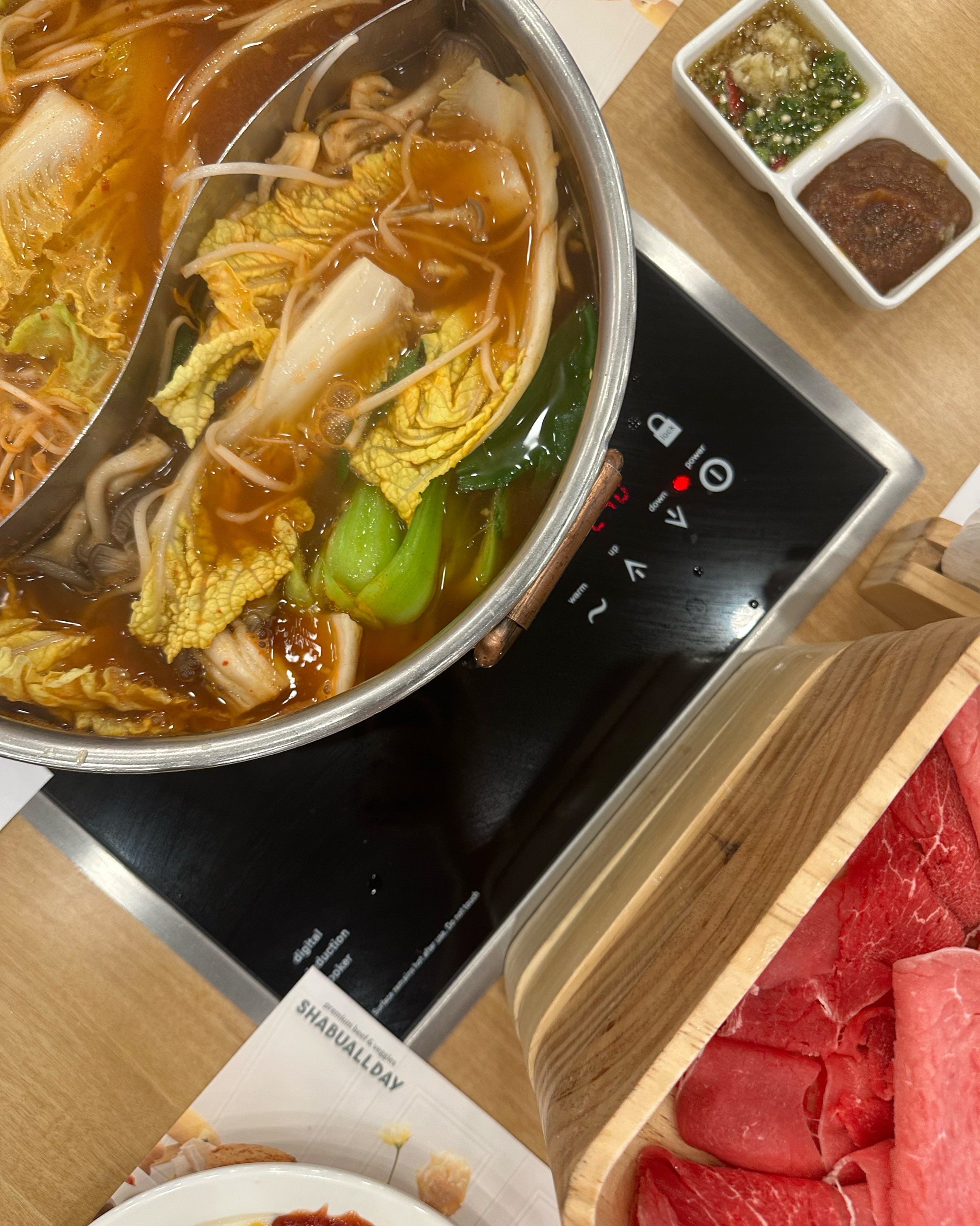 오늘은 진짜 사람도 믾구.. 웨이팅 필수..🥹 - 전주 삼천동 맛집 샤브올데이 전주삼천점