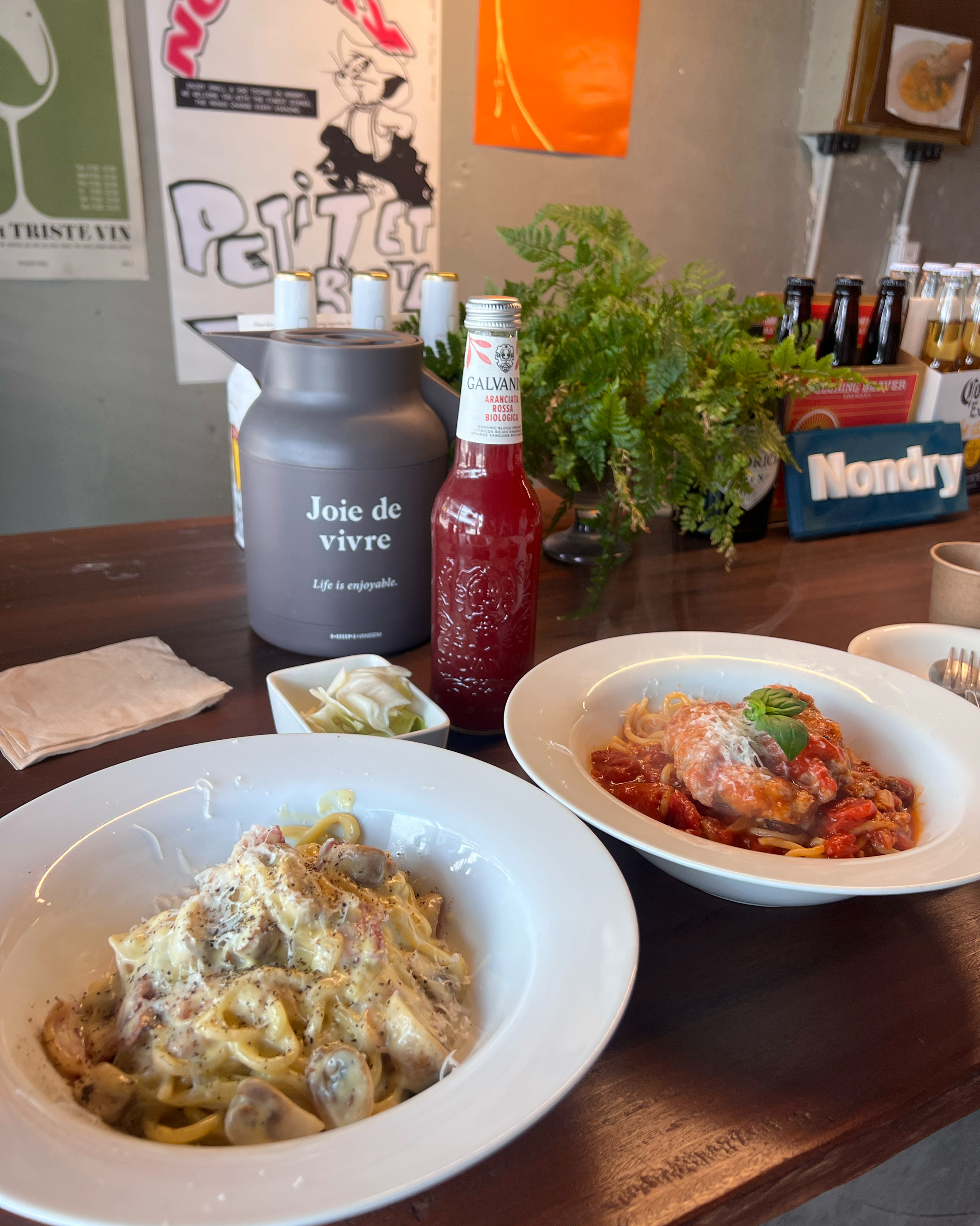 네이버로 근처 식당 찾아보다 우연히 방문했는데, 까르보나라가 너무 맛있어요!! 주변 지인들