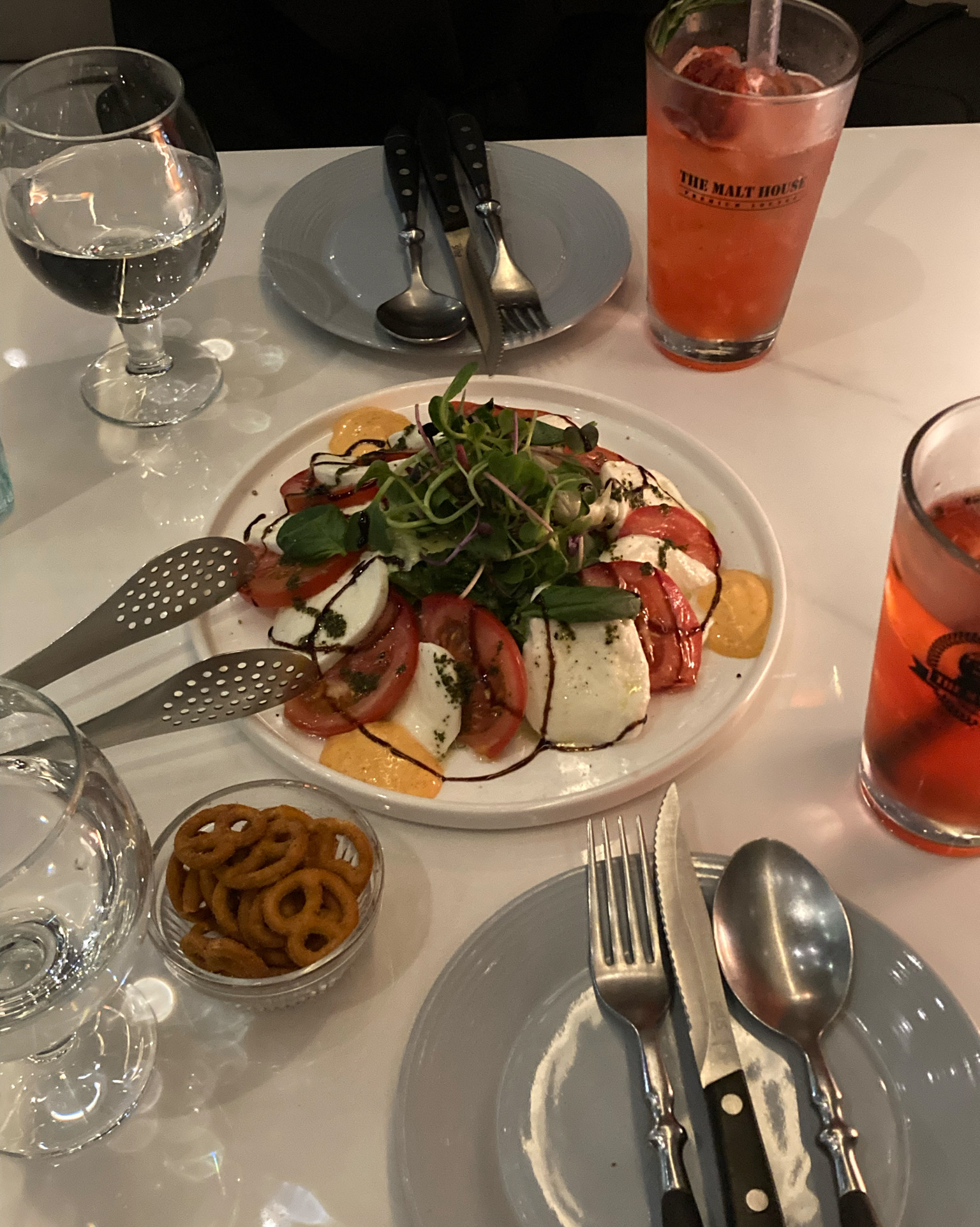 언제 가도 분위기가 좋은 몰트하우스 🥗🍝🍹 - 불당동 맛집 더몰트하우스 천안불당점