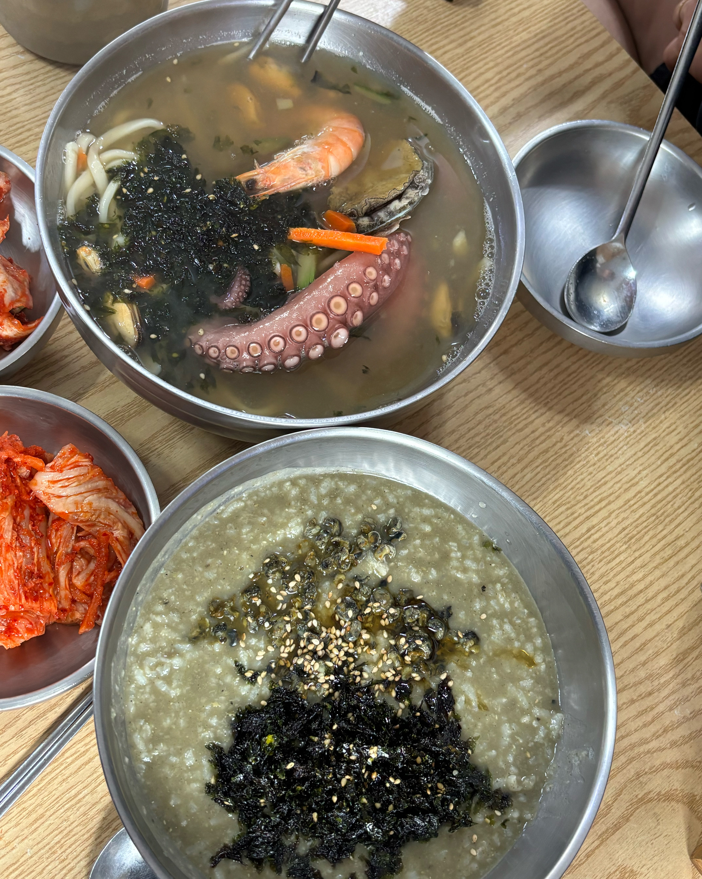제주 올때마다 들르는곳 존맛탱❤️❤️❤️❤️❤️ - 제주 맛집 협재칼국수