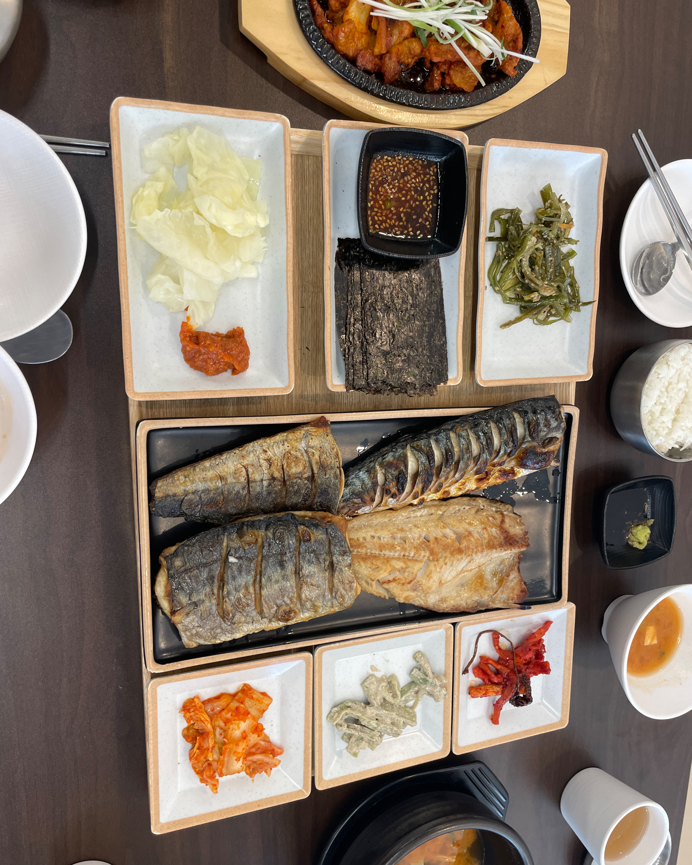항상 맛있게 먹고 있습니다 배달로 먹어도 퀄리티 똑같고 반찬도 너무 맛있습니다 - 천호동 맛집 92화덕구이