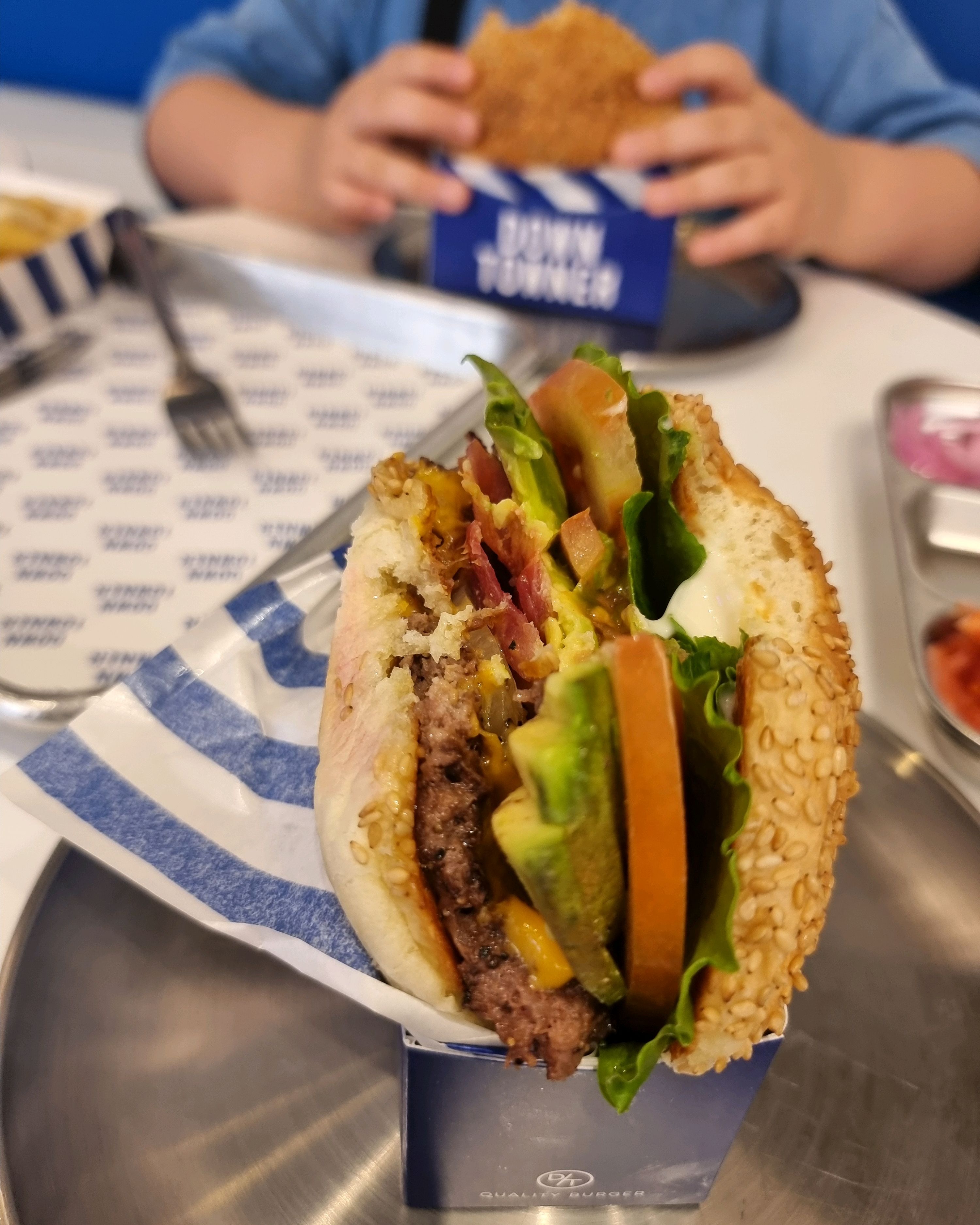 아이랑 맛나게 먹었어요 ^^ 오랜만에 먹는거라 더 맛있네요!! 일요일 오전 웨이팅 없이 들