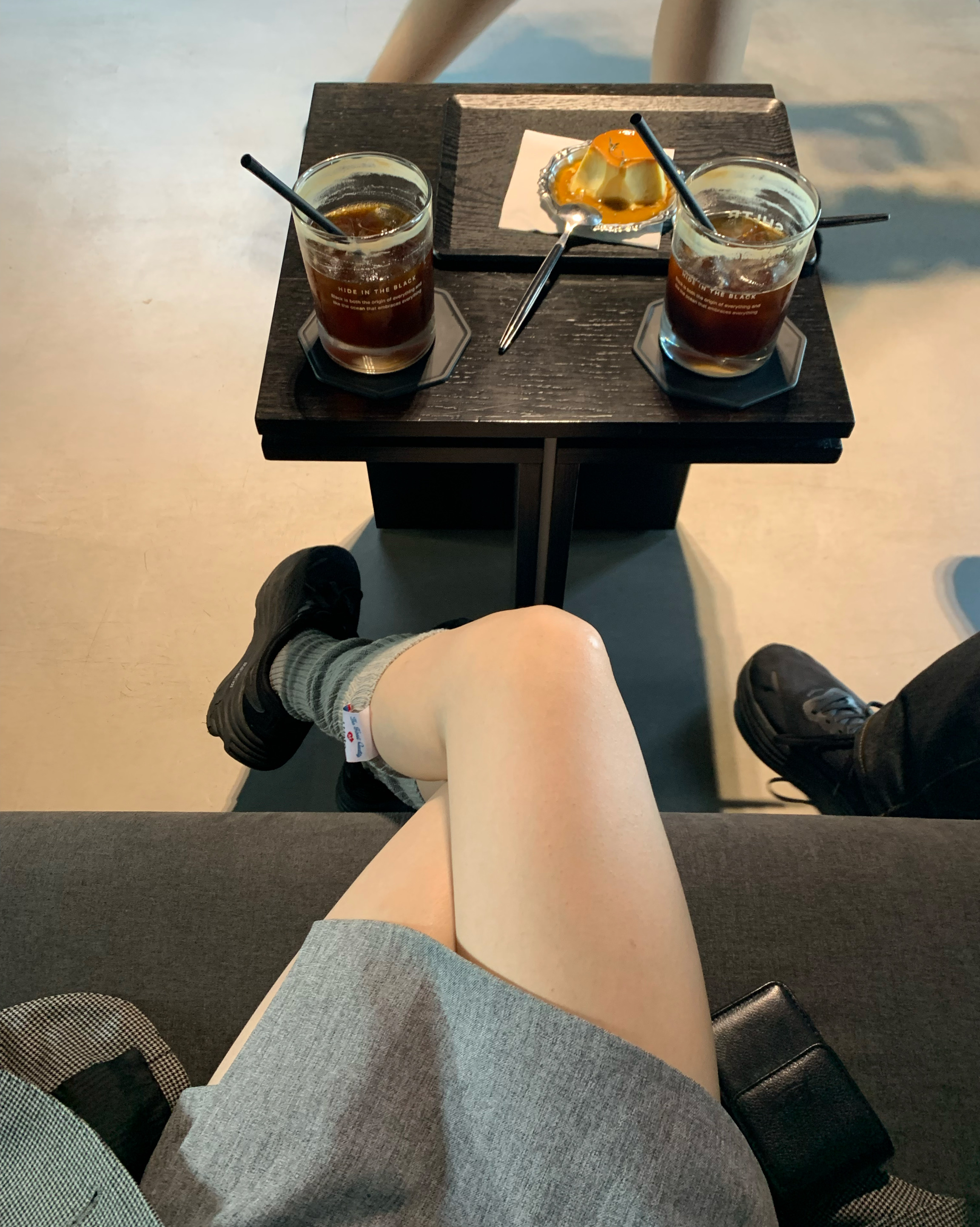 뷰 좋고 힙한 카페 ㅎㅎ 앉아서 대화하기 편해요 다음에 다시 방문하고 싶어요! - 아바이마을 맛집 셜터