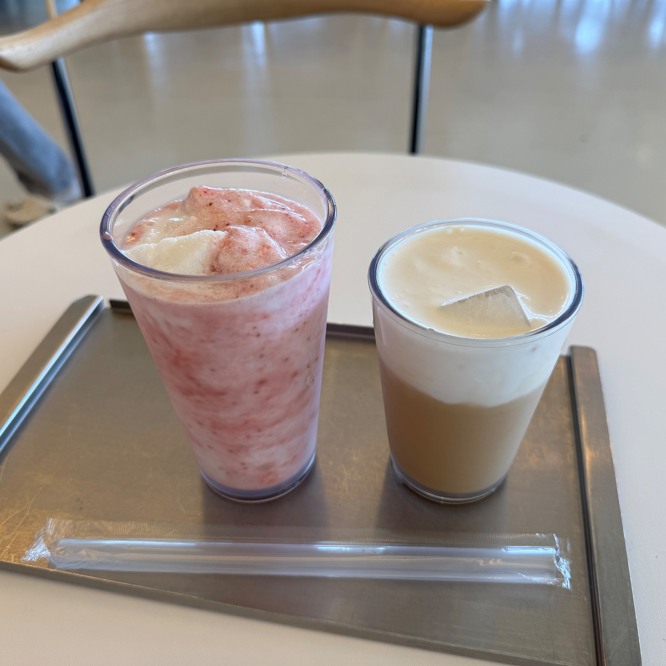 1.2층은 주차장, 3-5층은 카페이구요 - 대전 맛집 에이트