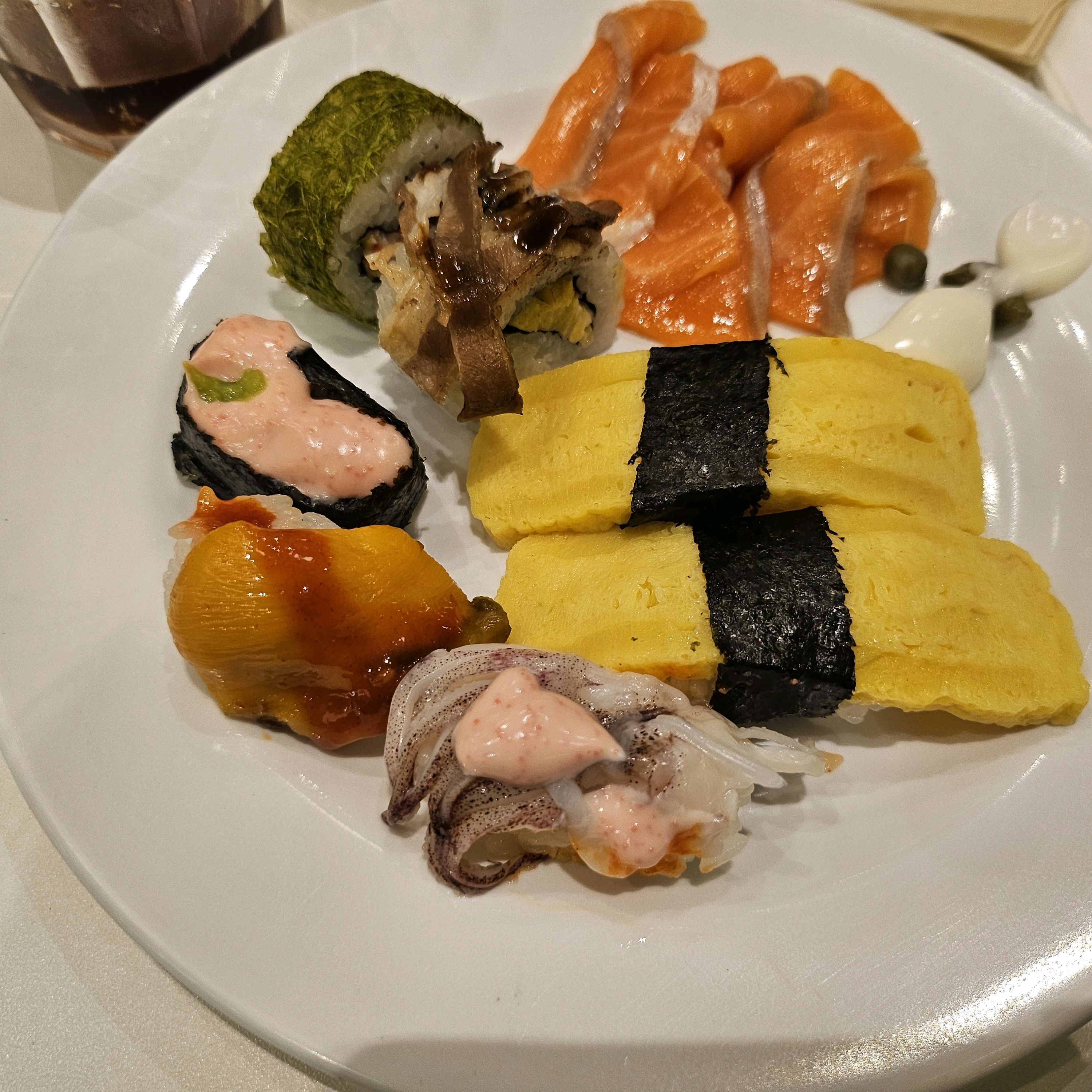 깔끔하고 맛있어요 파스타가 유독 맛있는 날이었어요. 별로인 메뉴도 물론 있지만 패쓰하면