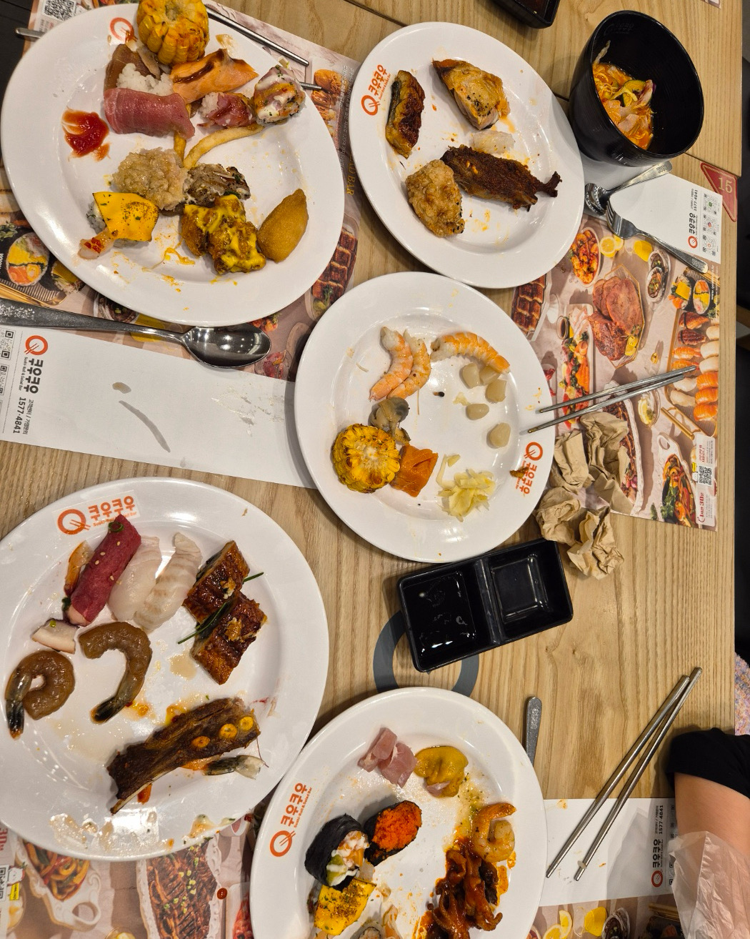 쿠우쿠우 여러군데 가봤는데 여기 제일 괜찮았어요 음식은 신선하고 다 맛있었고요 메뉴도 다양