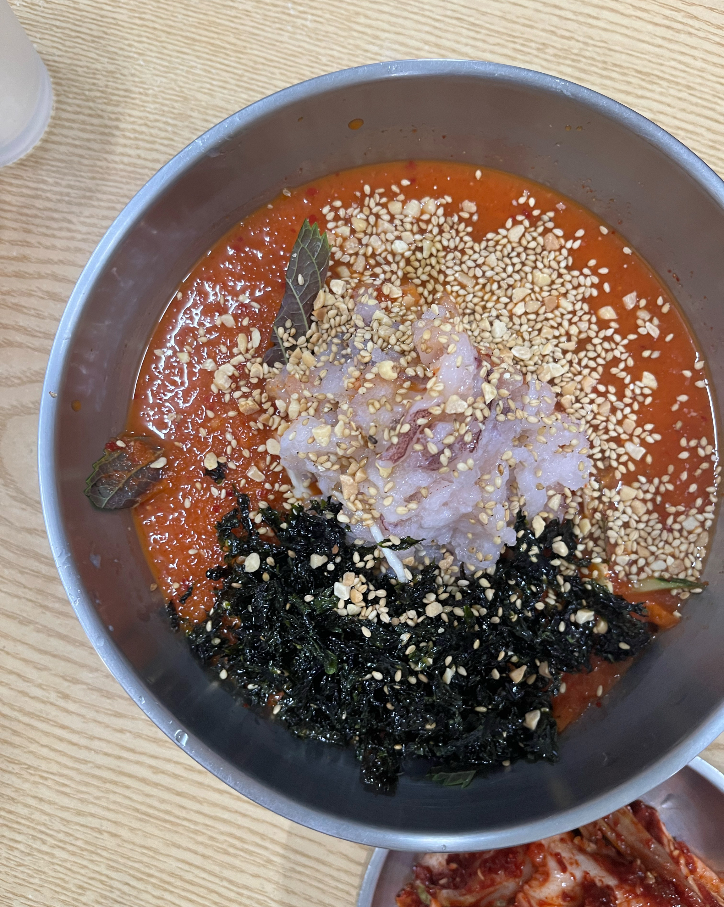 협재오래된 가게인데 진짜 여전히 맛있어요 !!!! - 제주 맛집 협재칼국수