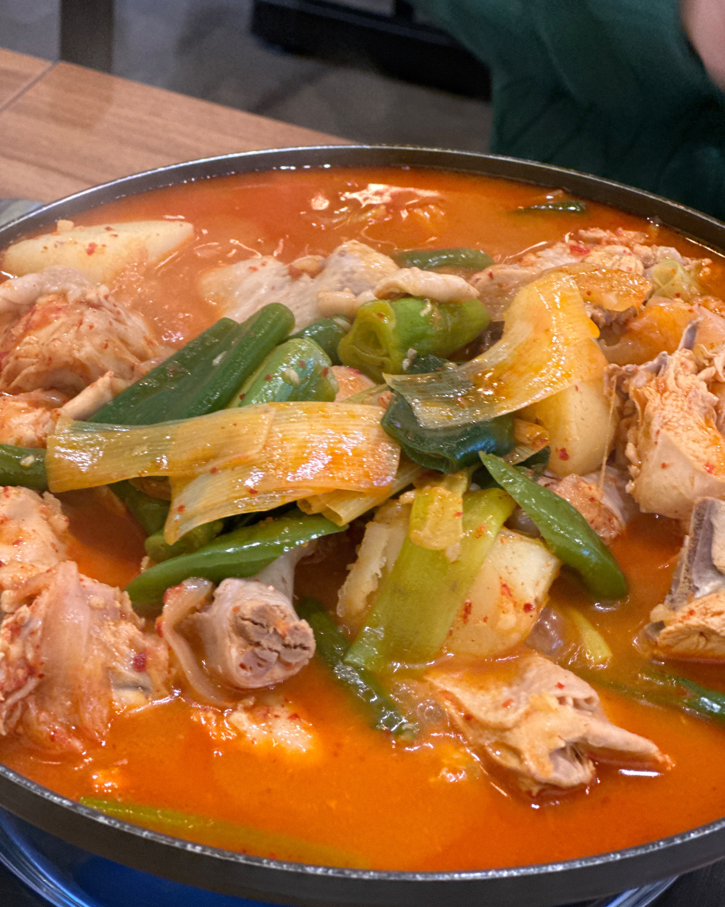 오랜만에 국물이 진하고 양념이 맛있는 닭볶음탕를 만났어요!!!! - 불당동 맛집 풍년닭도리탕 천안점