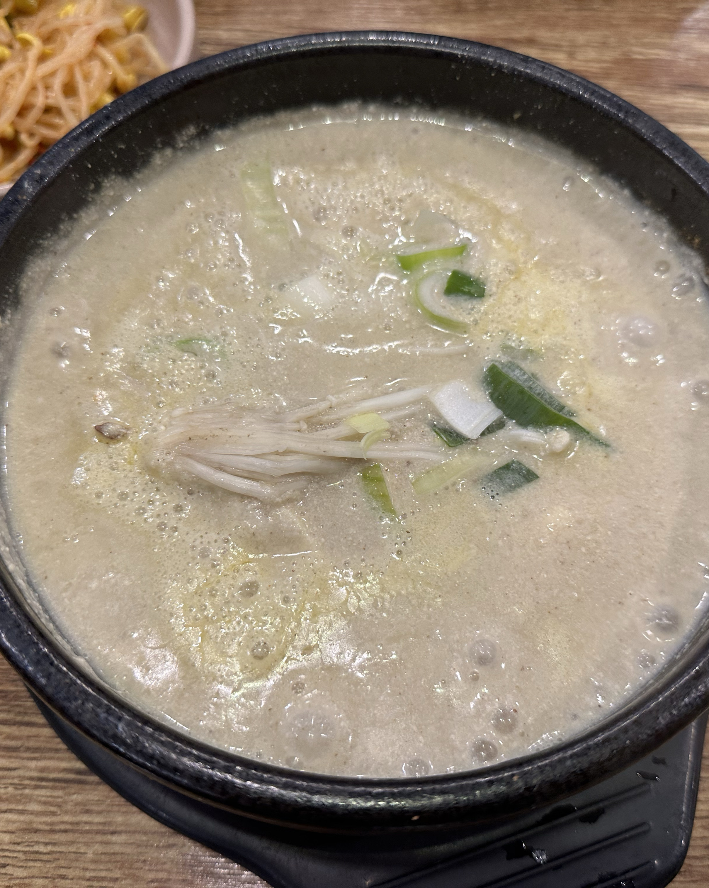 콩물을 가져다 먹을 수 있어서 좋고 들깨 순두부 너무 맛있어요! 부드럽고 고소함~~ - 대전 맛집 정일품두손두부