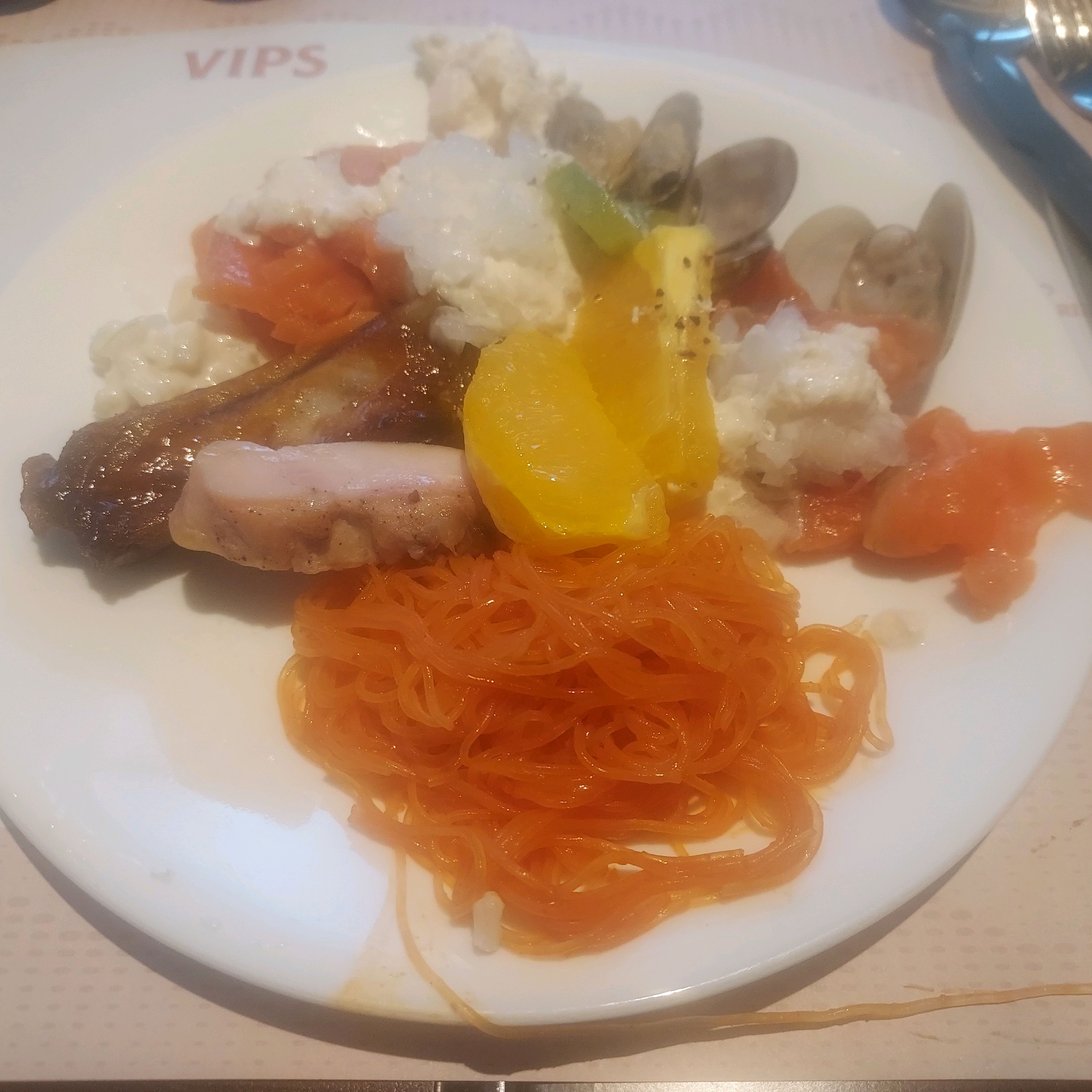 가족 외식으로 집에서 가까운 빕스 다산점에서 점심 식사 즐겁게 했어요! 입장시부터 2시간만