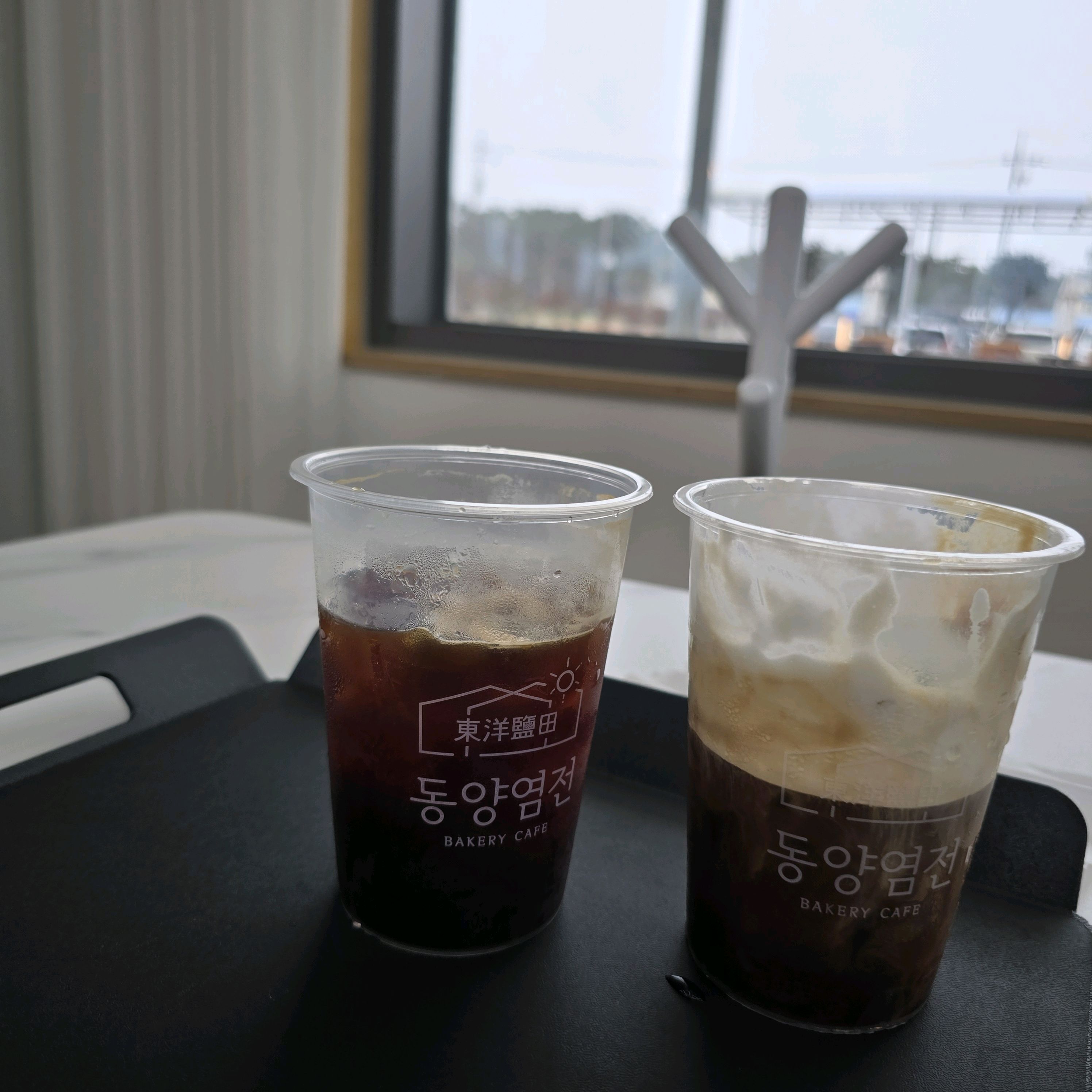 진짜 넓고 쾌적합니다. - 인천 맛집 동양염전베이커리카페