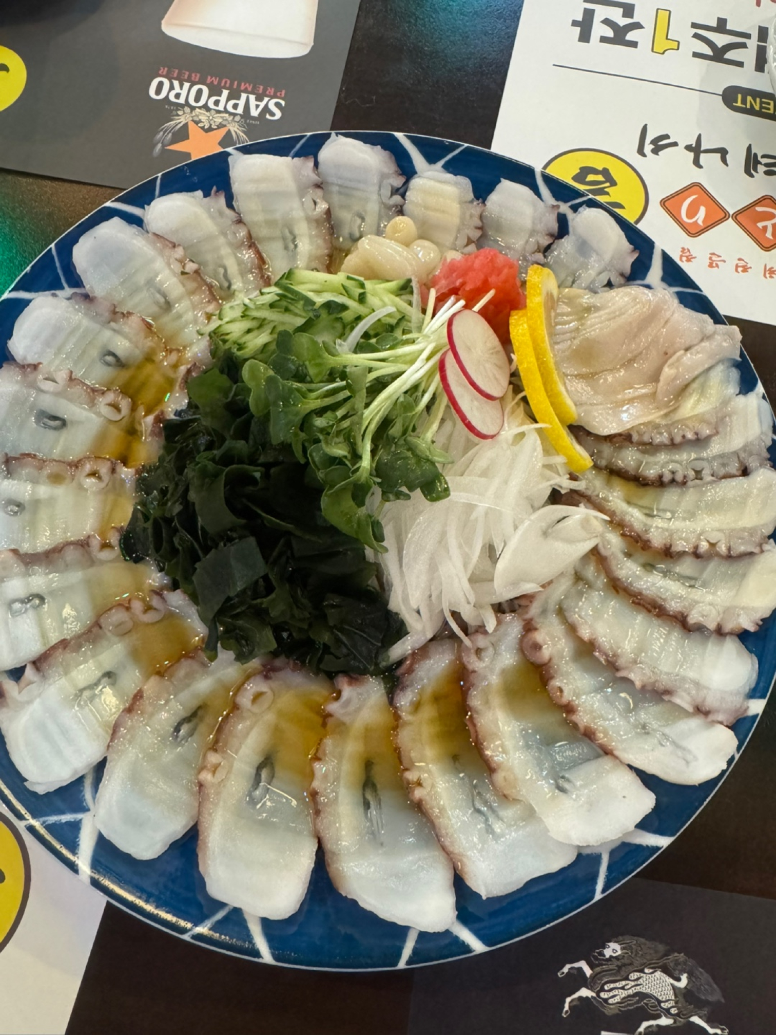 자주 오는데 올때마다 시키는 모든 메뉴가 맛있는 레전드 맛집 입니다~! 분위기도 너무 좋아