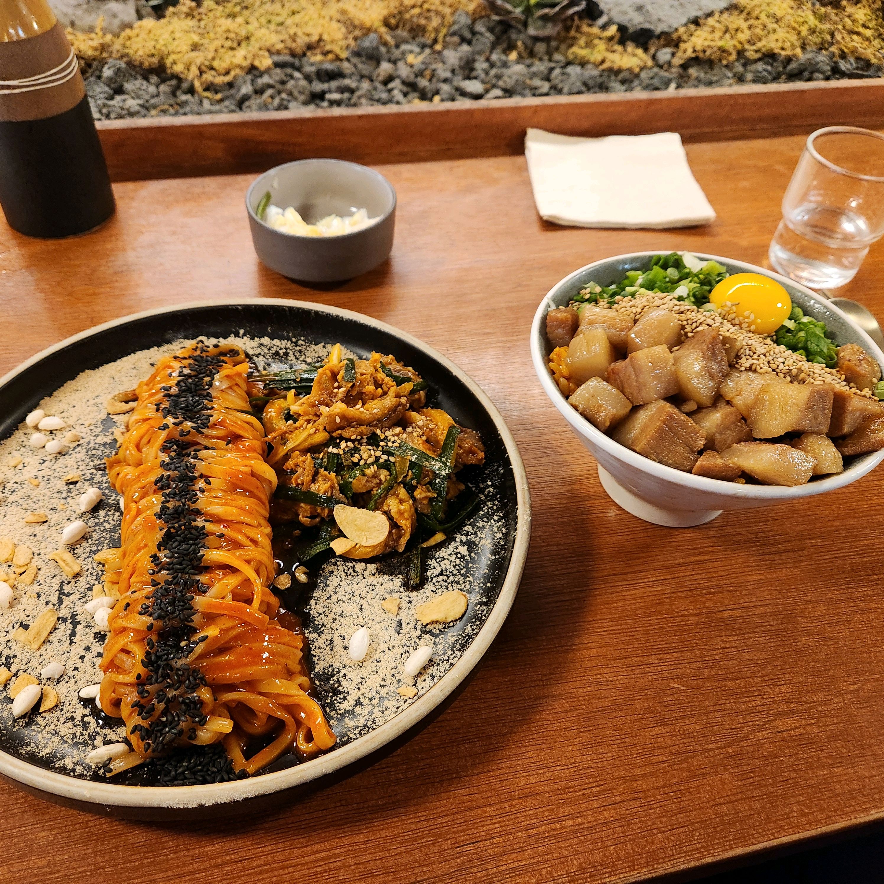 원래 리뷰 잘 쓰는 성격도 아니고 귀찮아 하는데 - 종로 맛집 익선애뜻
