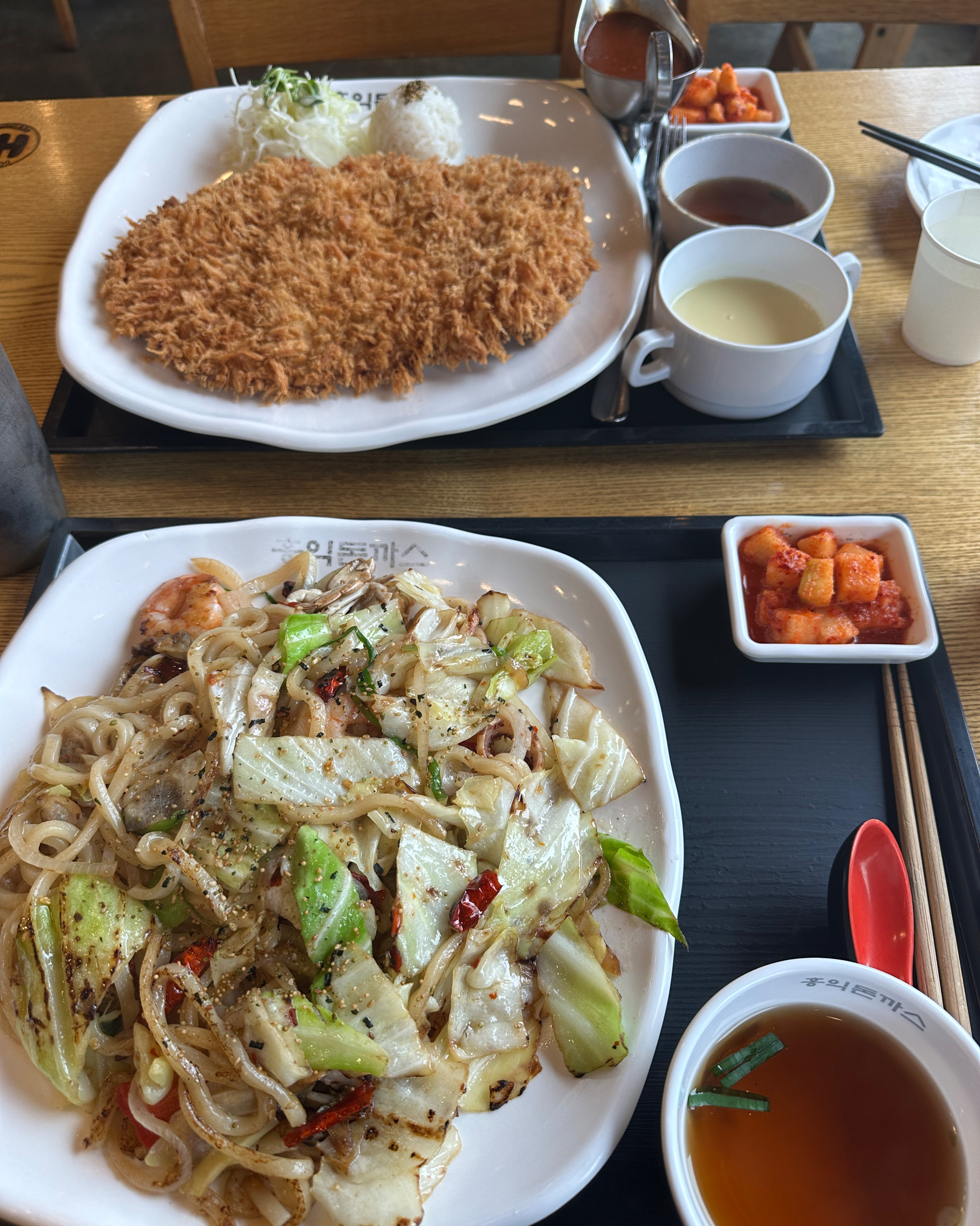 홍익돈가스는 양 많고 딱 기본돈가스로 맛있어요! - 온양온천 맛집 홍익돈까스 온양온천점