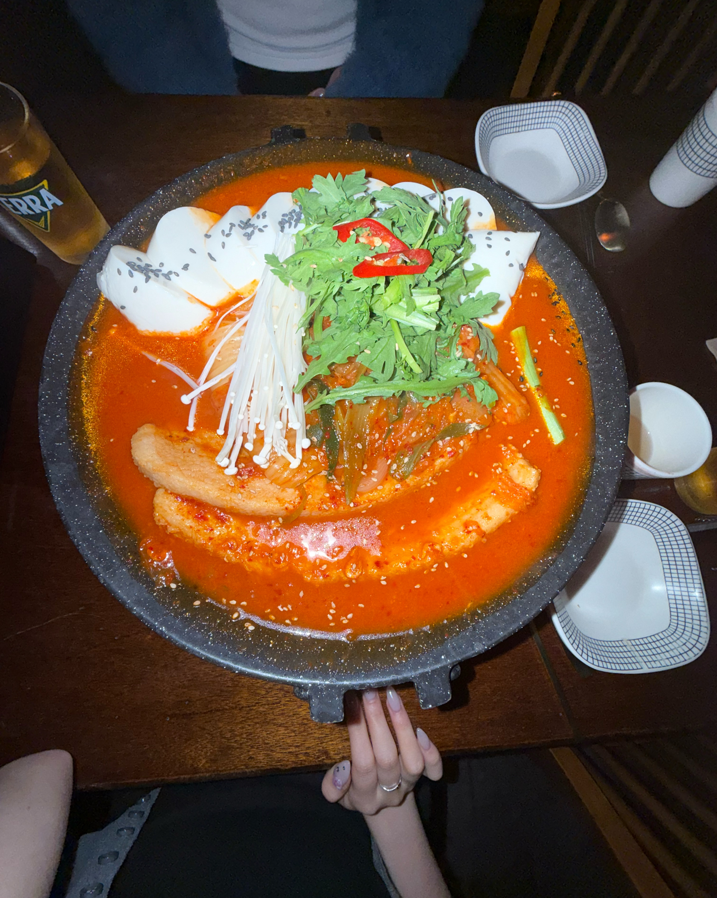 김치찜 진짜 맛있어요ㅠㅠㅠ삼겹살도 부드럽구 김치가 미쳤어요&hellip;엄청 맵지도 않고 감칠맛이 말도