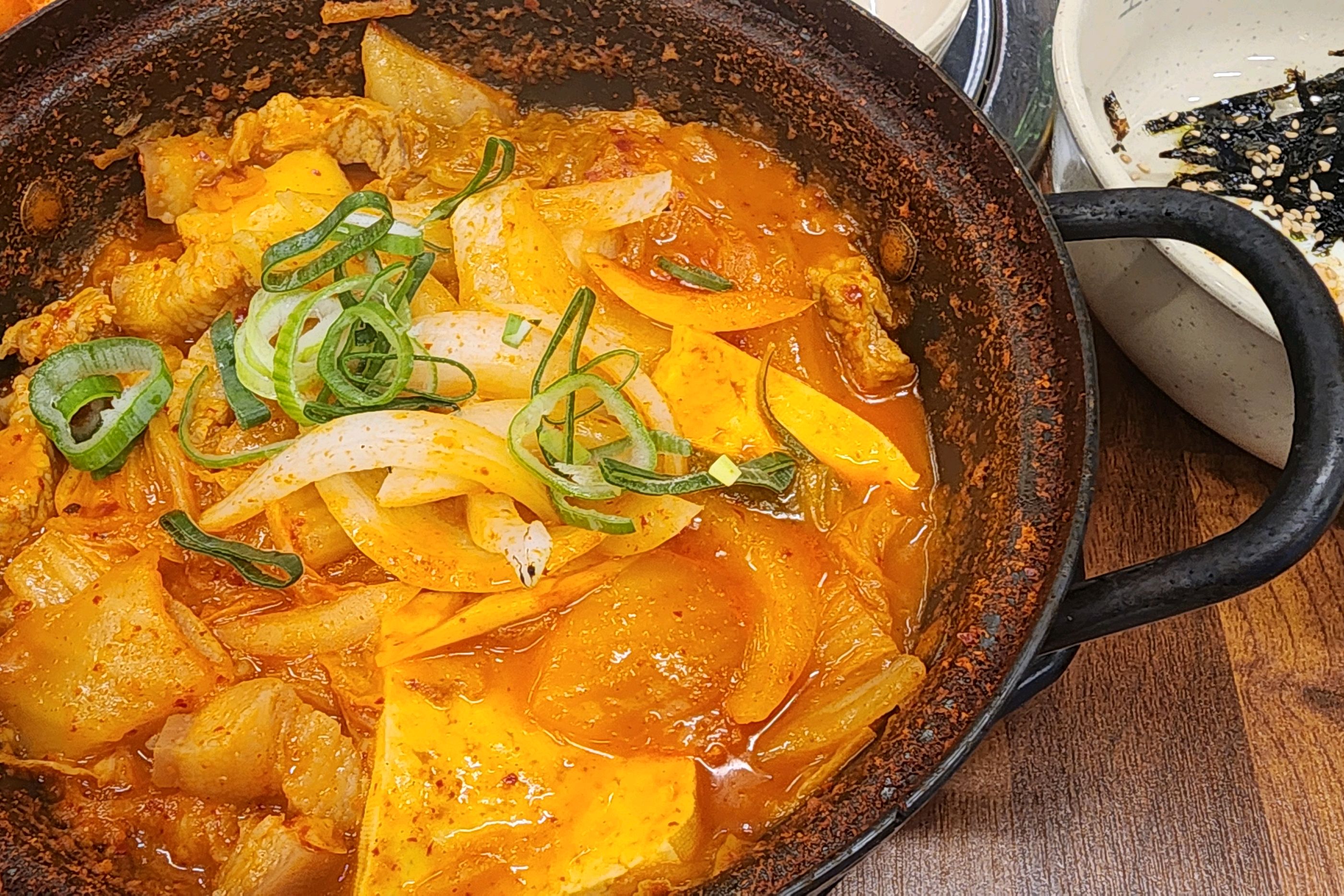 집앞에있는 맛집 - 불당동 맛집 노걸대감자탕 불당점