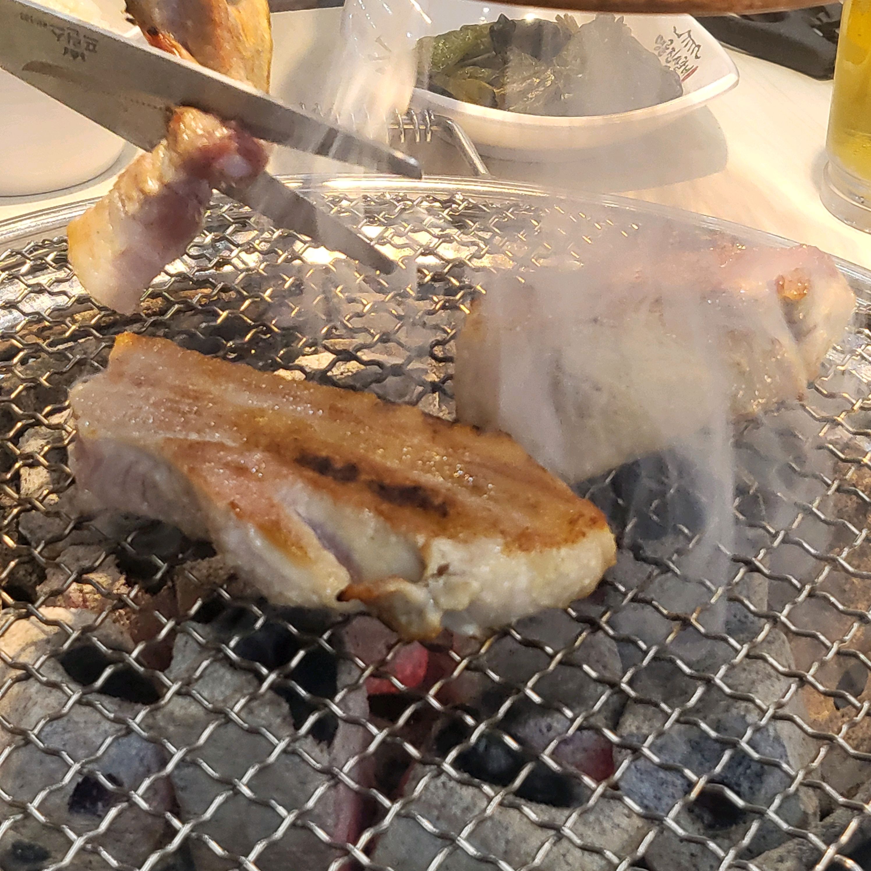 고기가 아주 다양하고 냄새도 안나고 정말 맛있는 한끼였어요 삼겹살 너무 좋아해서 방문해서 