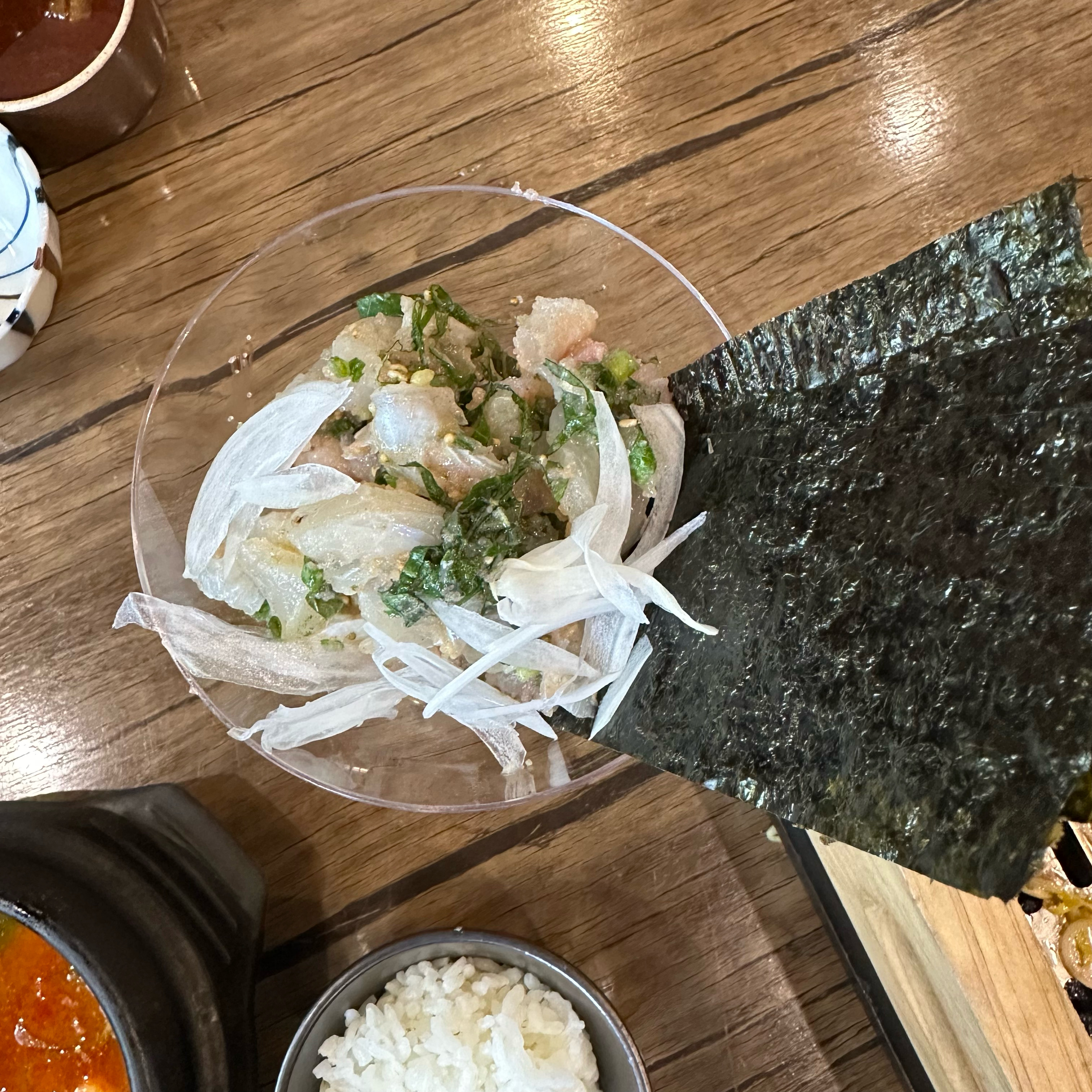 초밥 사진을 찍을 정신도 없이 맛있게 먹었네요 - 대전 맛집 안도스시