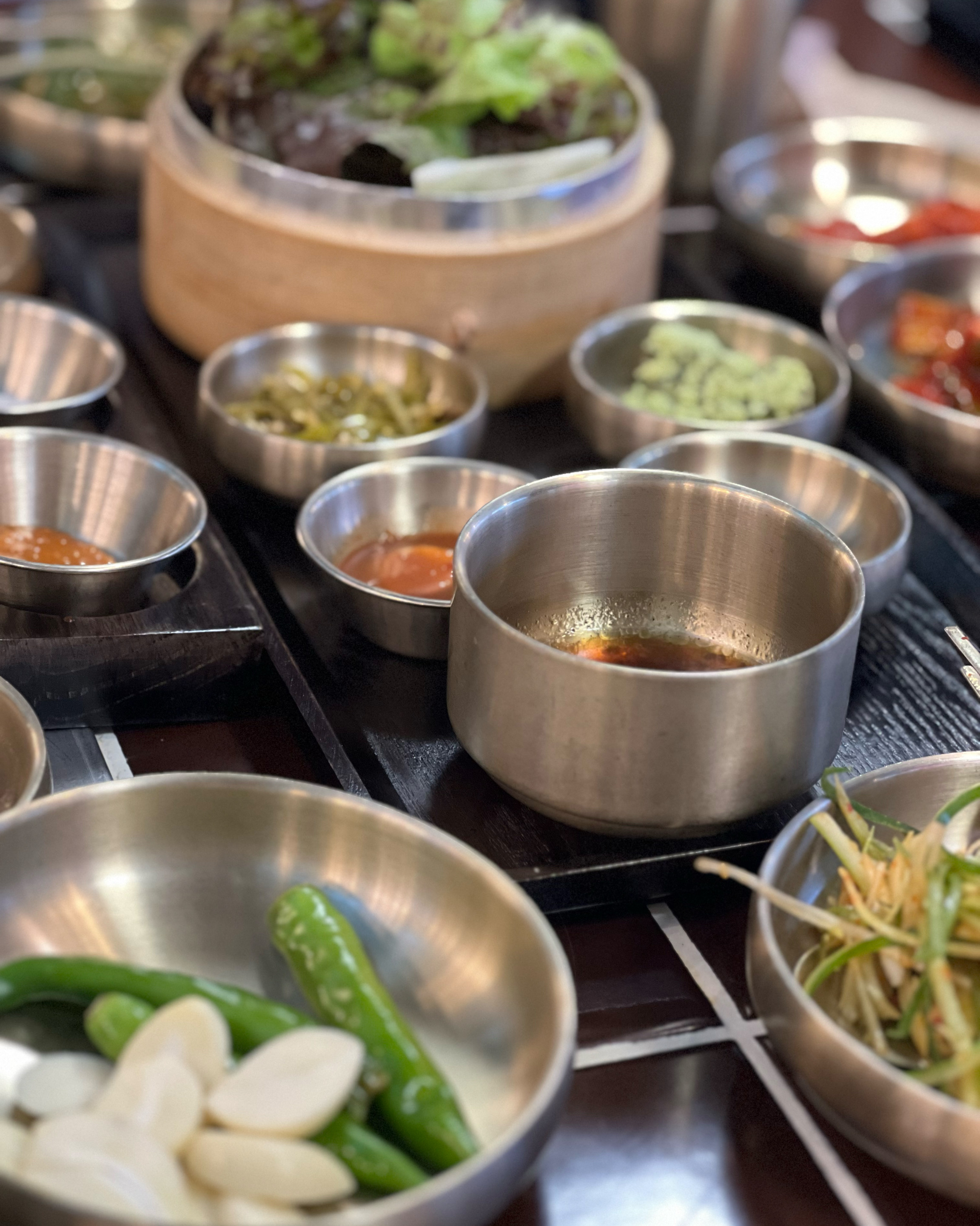 반찬도 다양하고 - 안양 맛집 블랙시크릿가든