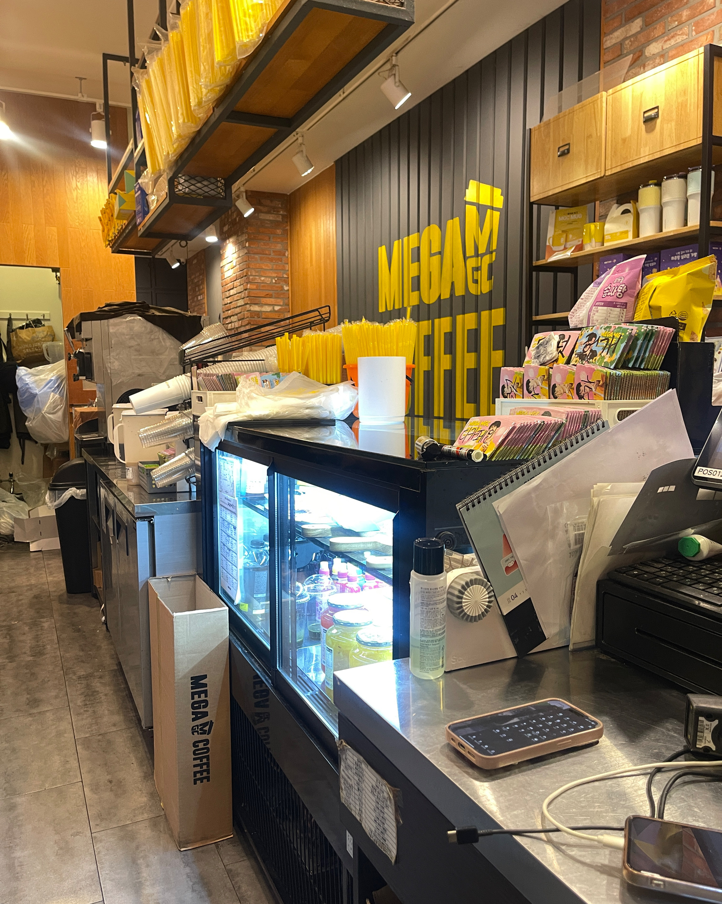 정자역 맛집 메가MGC커피 정자역점 내돈내산 방문리뷰