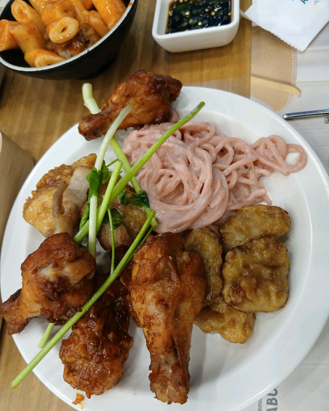 늘 맛나공 배 부르게 먹다 가는 곳~♡ 오늘도 잘 먹고 갑니다. 핑크파스타 너무 맛있어