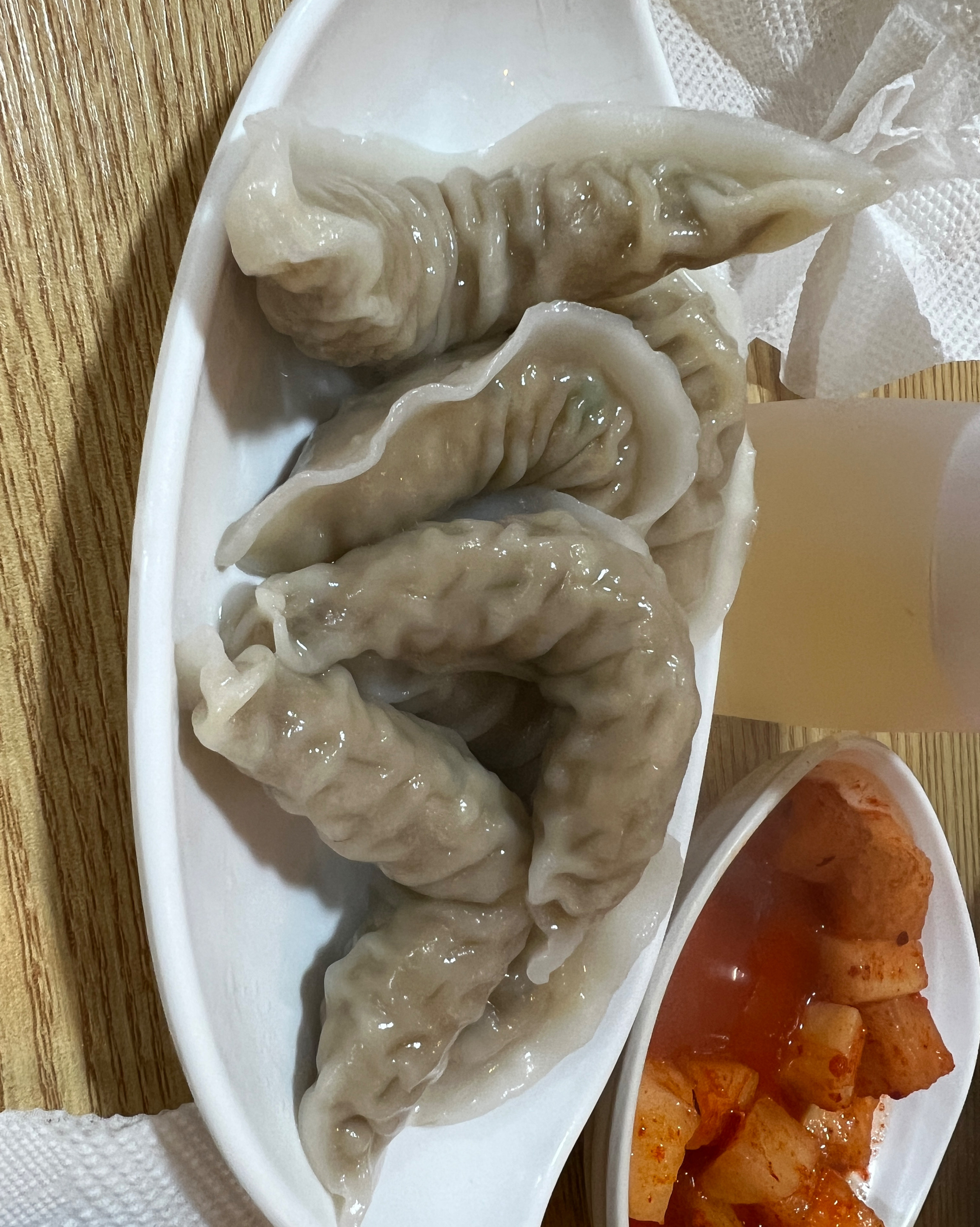 처음 오는데 매장도 깔끔하고 육수도 있고, 반찬도 깔끔해요 무엇보다 이 시대에 가성비👍🔥 - 천호동 맛집 면사무소