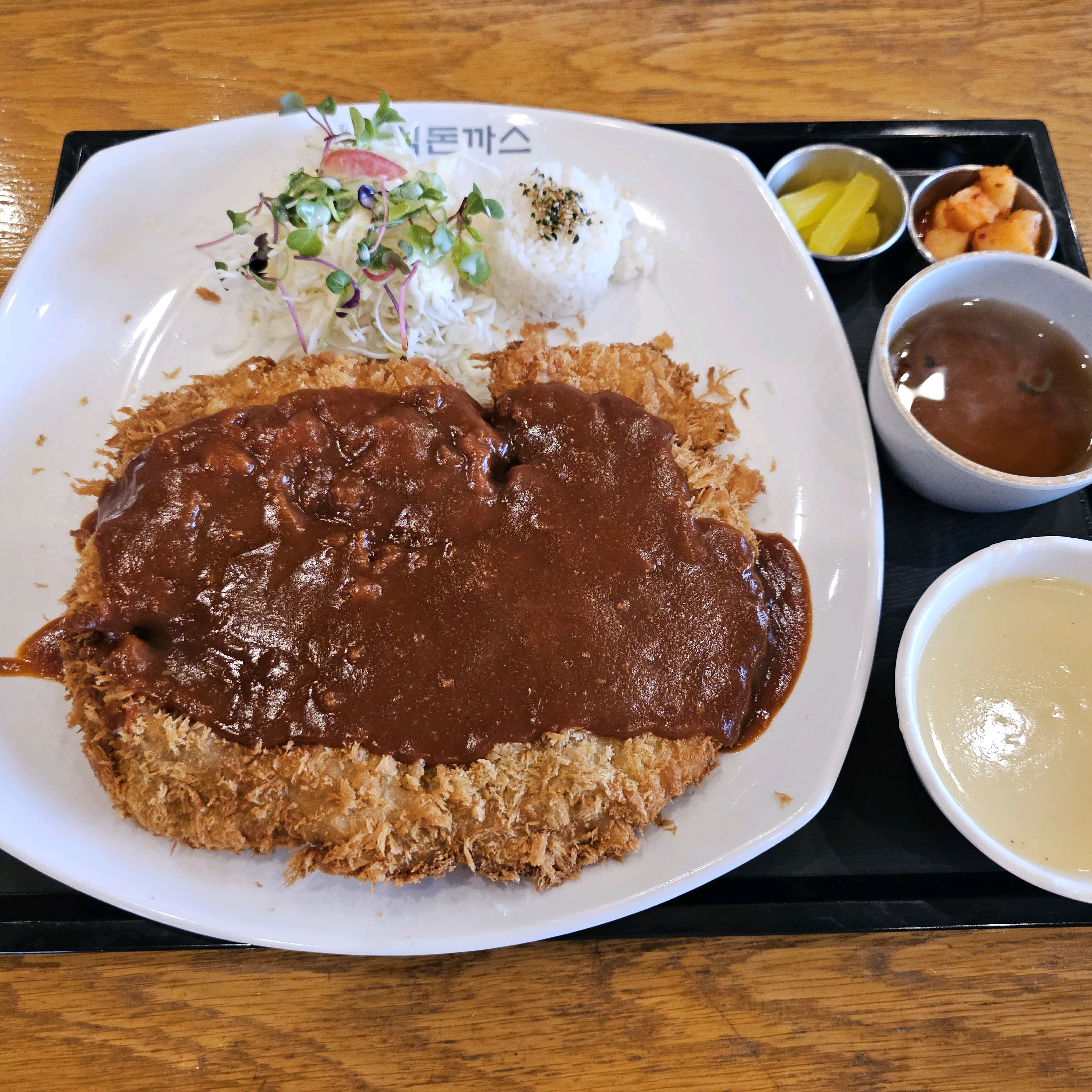 전부터 와보고 싶었던 홍익돈까스 - 파주 운정 맛집 홍익돈까스 파주운정점