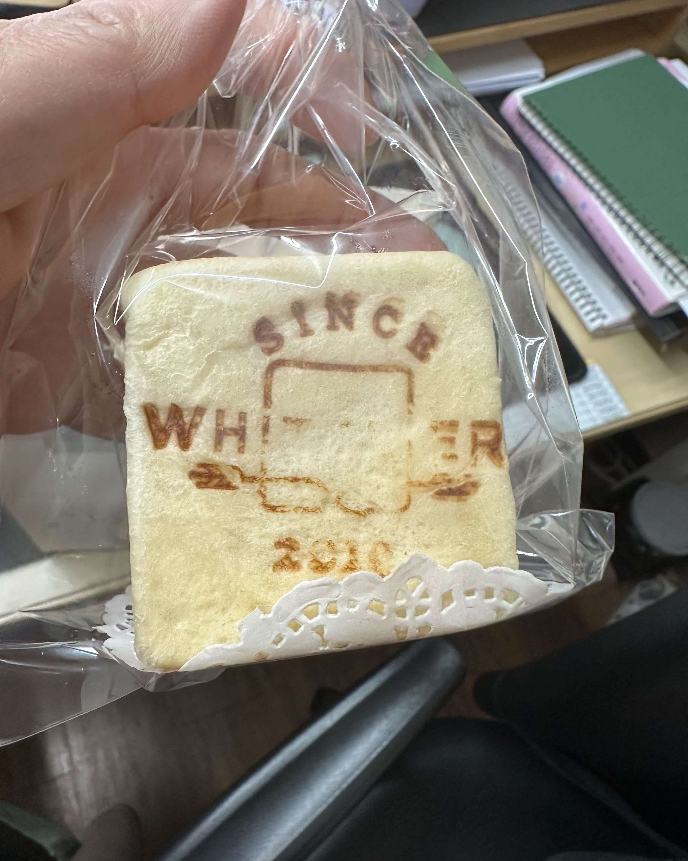 19,000원 이상 구입후 받은 아기식빵~ - 포항 이동 맛집 화이트리에 포항 대이점