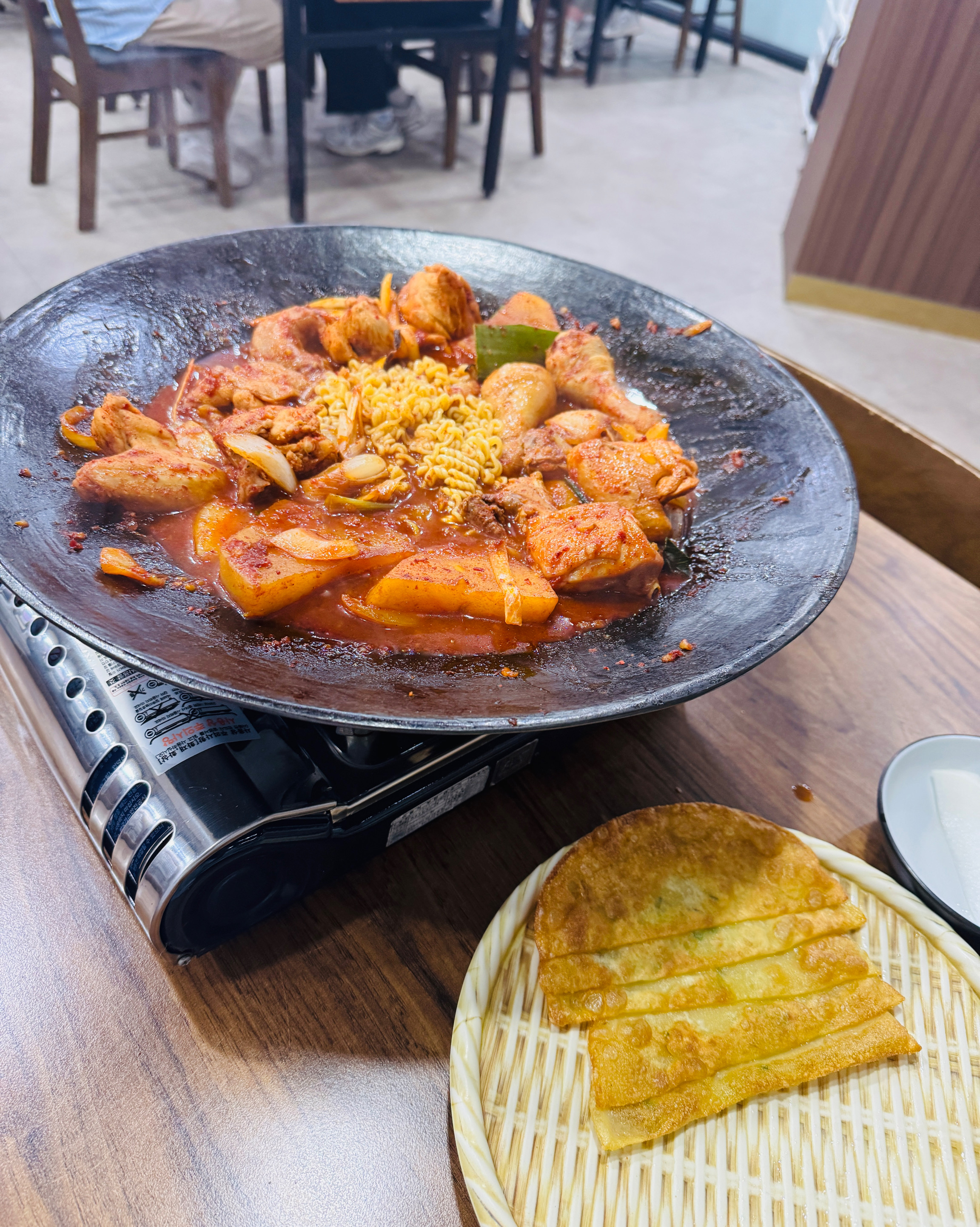 정자역 맛집 유담 솥뚜껑닭볶음탕 분당정자본점 내돈내산 방문리뷰