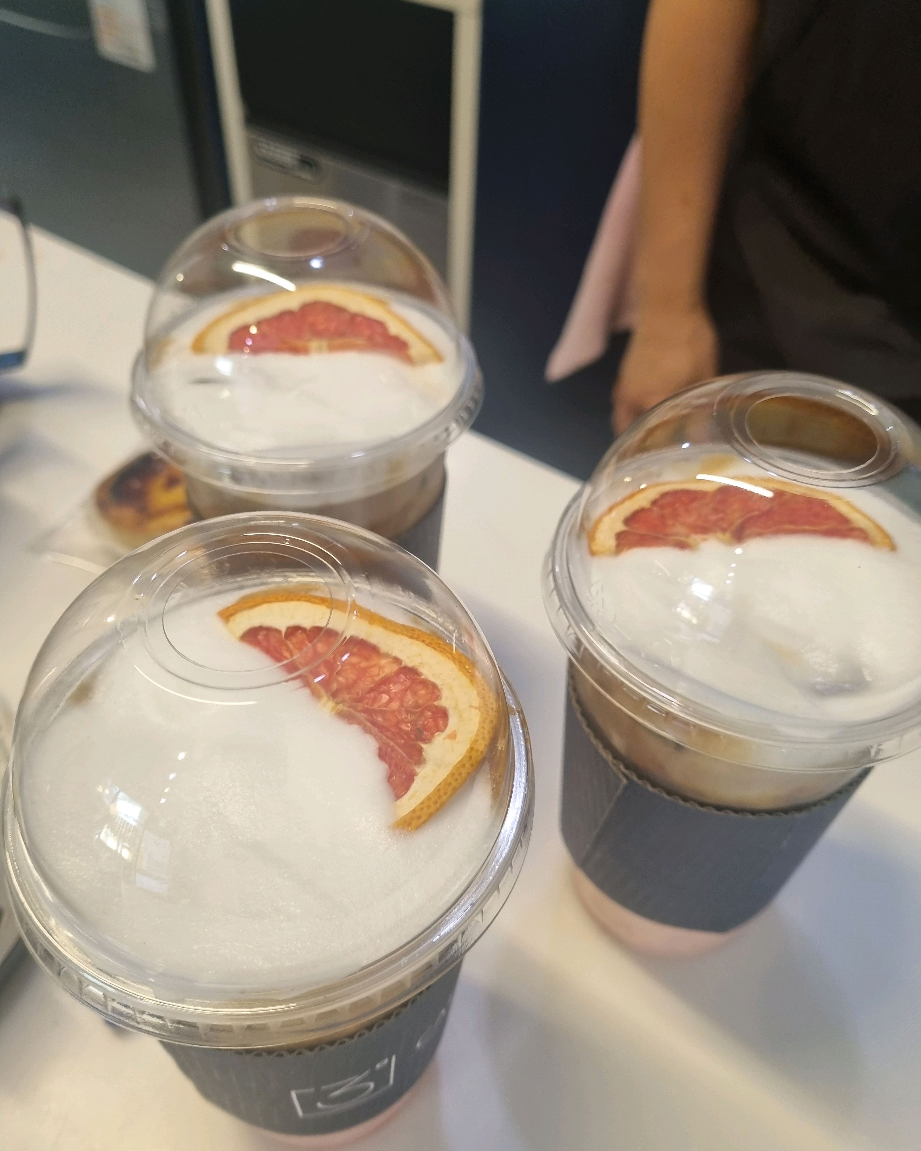 날이 더워지니 에일라떼가 생각나네요ㅎㅎ - 천호동 맛집 카페63도