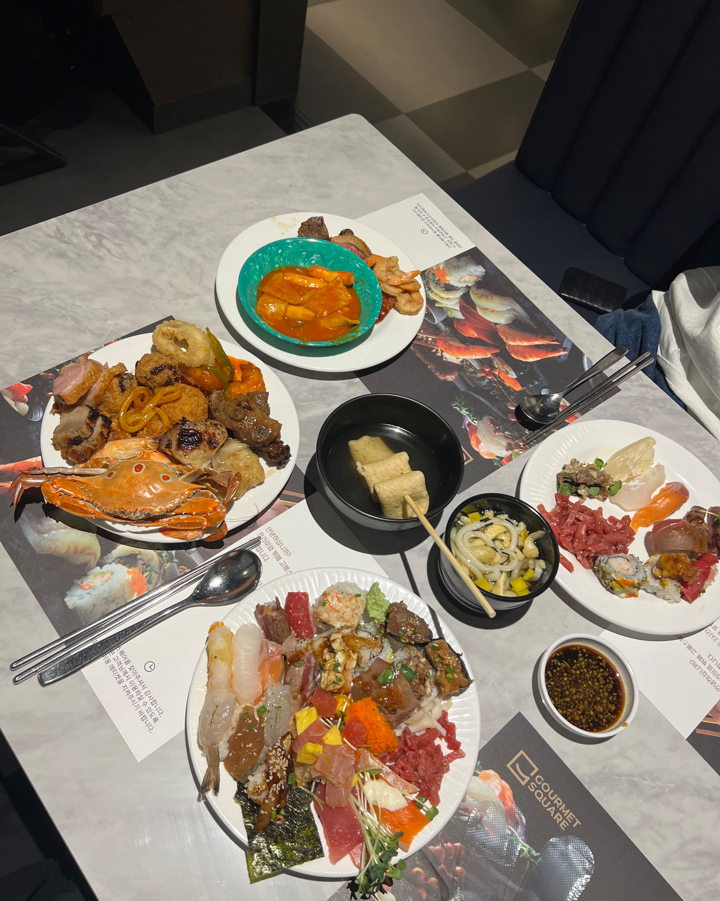 분위기도 괜찮고 다양한 음식종류가 있어요 - 동탄 맛집 고메스퀘어 동탄점