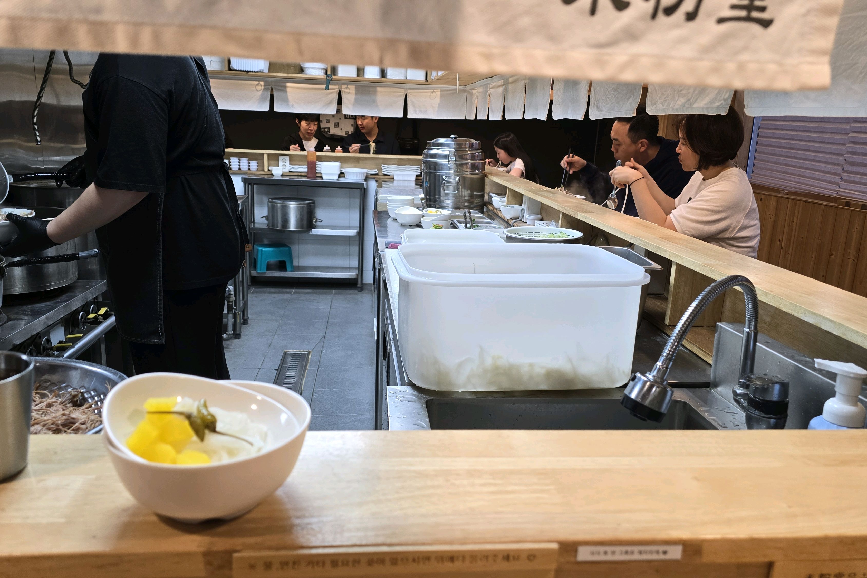 가끔 들려서 먹는 미분당 역시 항상 맛있고 양도 많고 짱짱 짱이에요!!! 상도동 맛집!!!