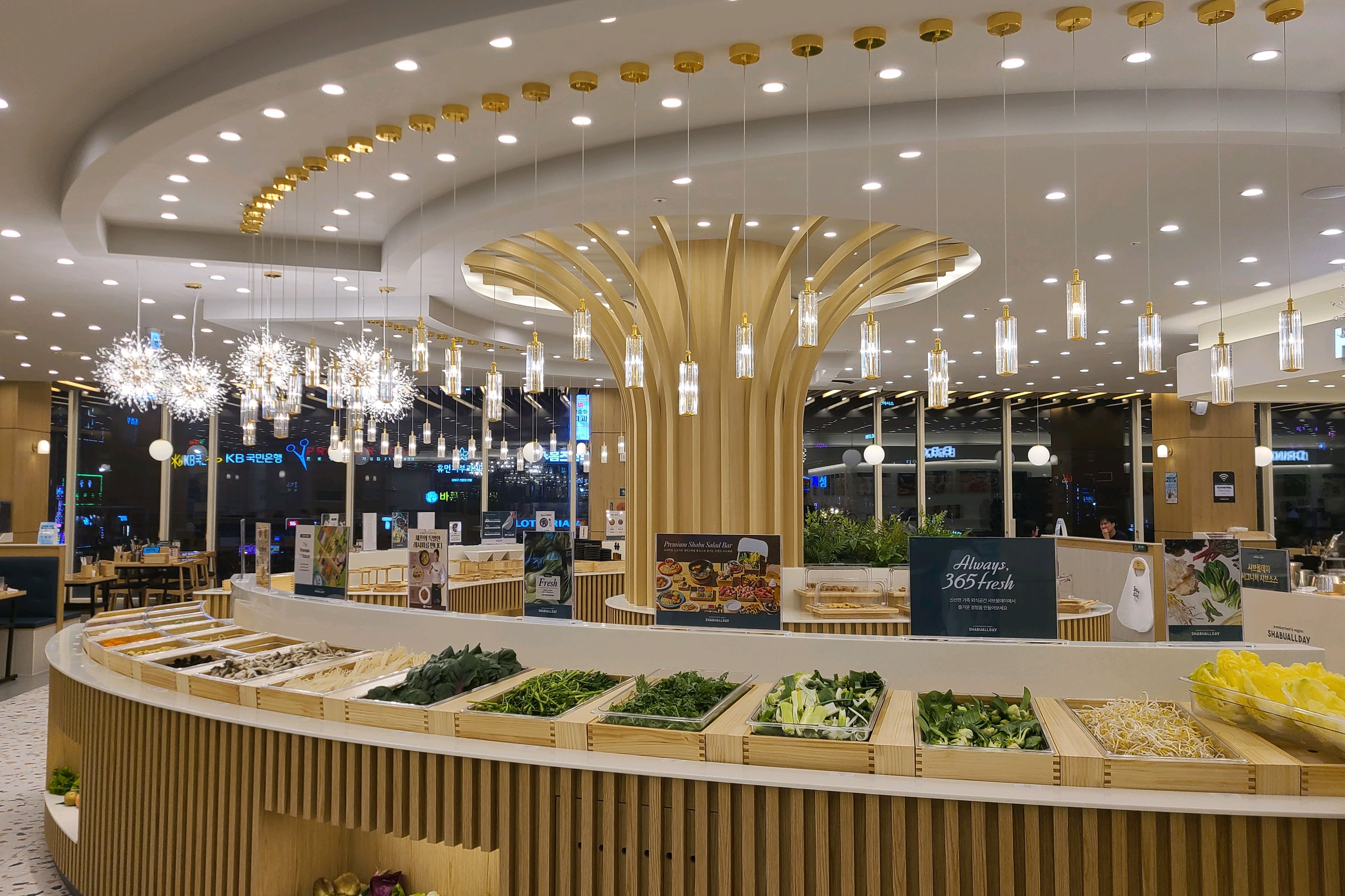 깨끗하고 샐러드바 종류도 많고 맛이 있네요 - 청주터미널 맛집 샤브올데이 청주터미널점