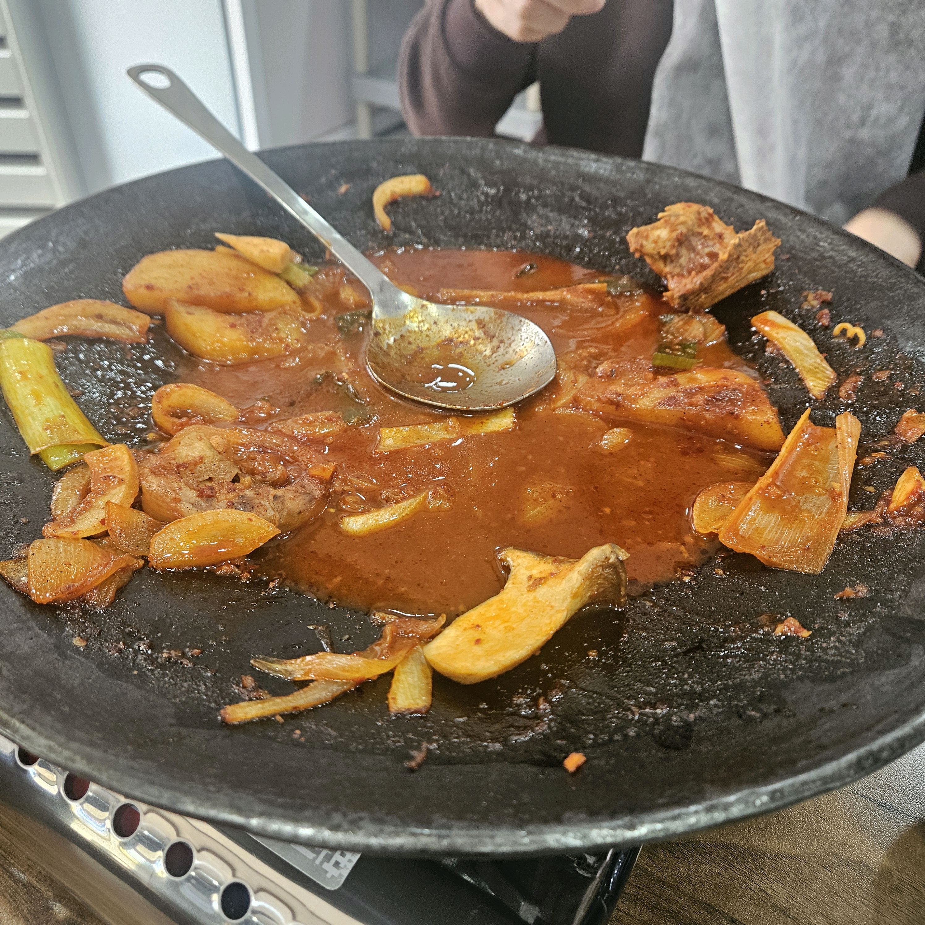 정자역 맛집 유담 솥뚜껑닭볶음탕 분당정자본점 내돈내산 방문리뷰