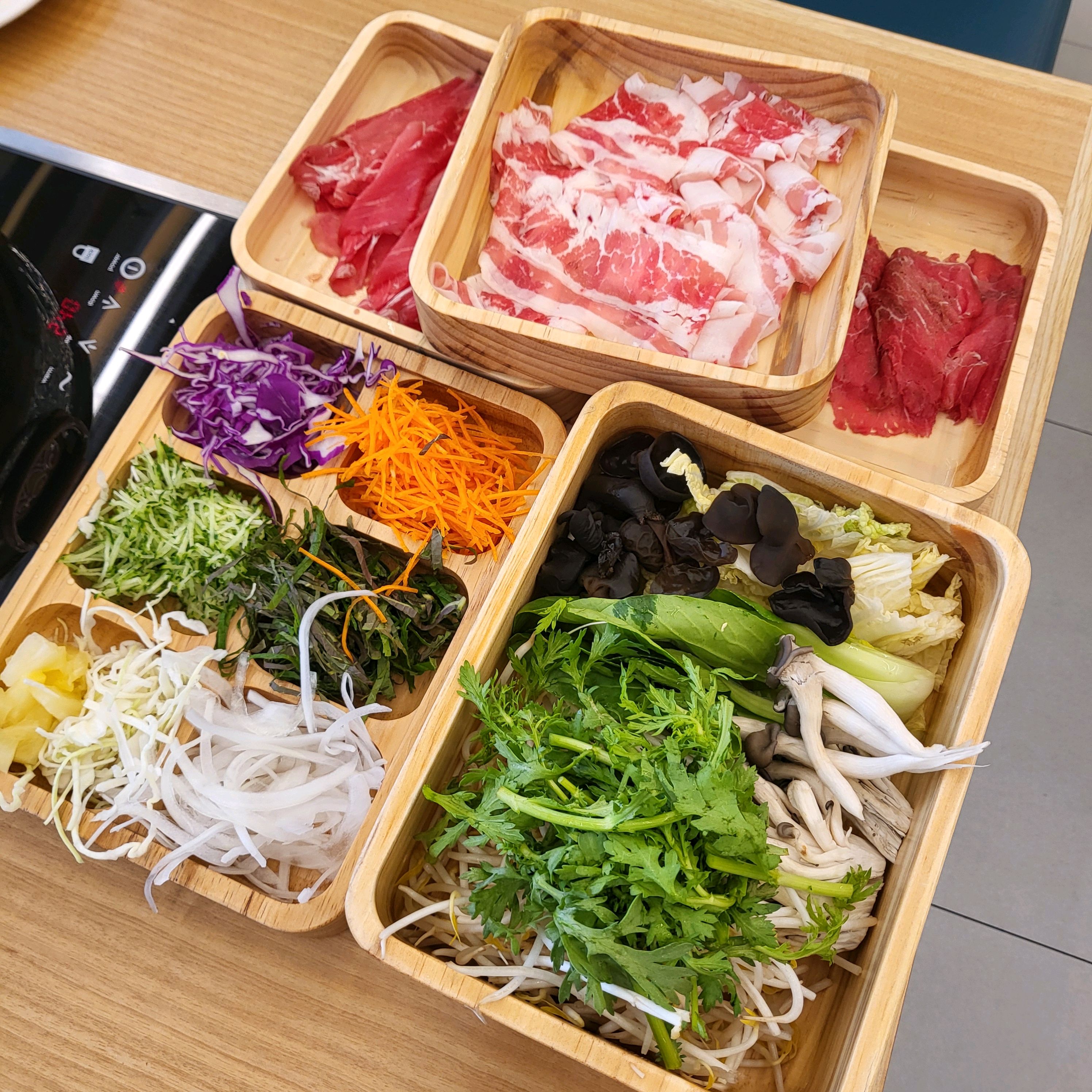 샤브올데이 자주다니는데 부산명륜점도 깔끔하고 맛있네요👍 다음에도 방문예정입니당😍 - 부산 명륜동 맛집 샤브올데이 부산명륜점