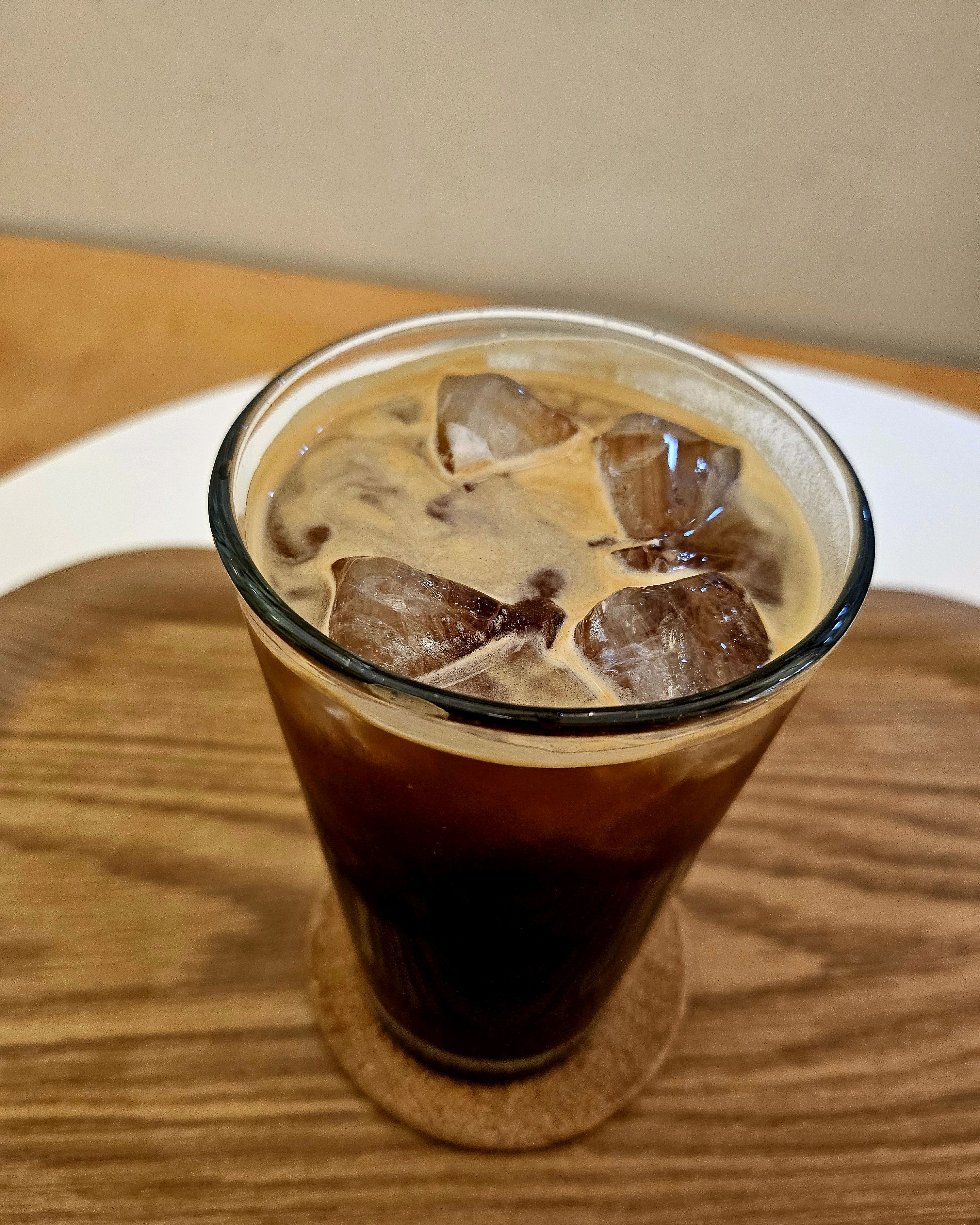 친구들과 만나 즐거운 수다타임을 가졌네요~ - 망원동 맛집 커넥츠커피 망원