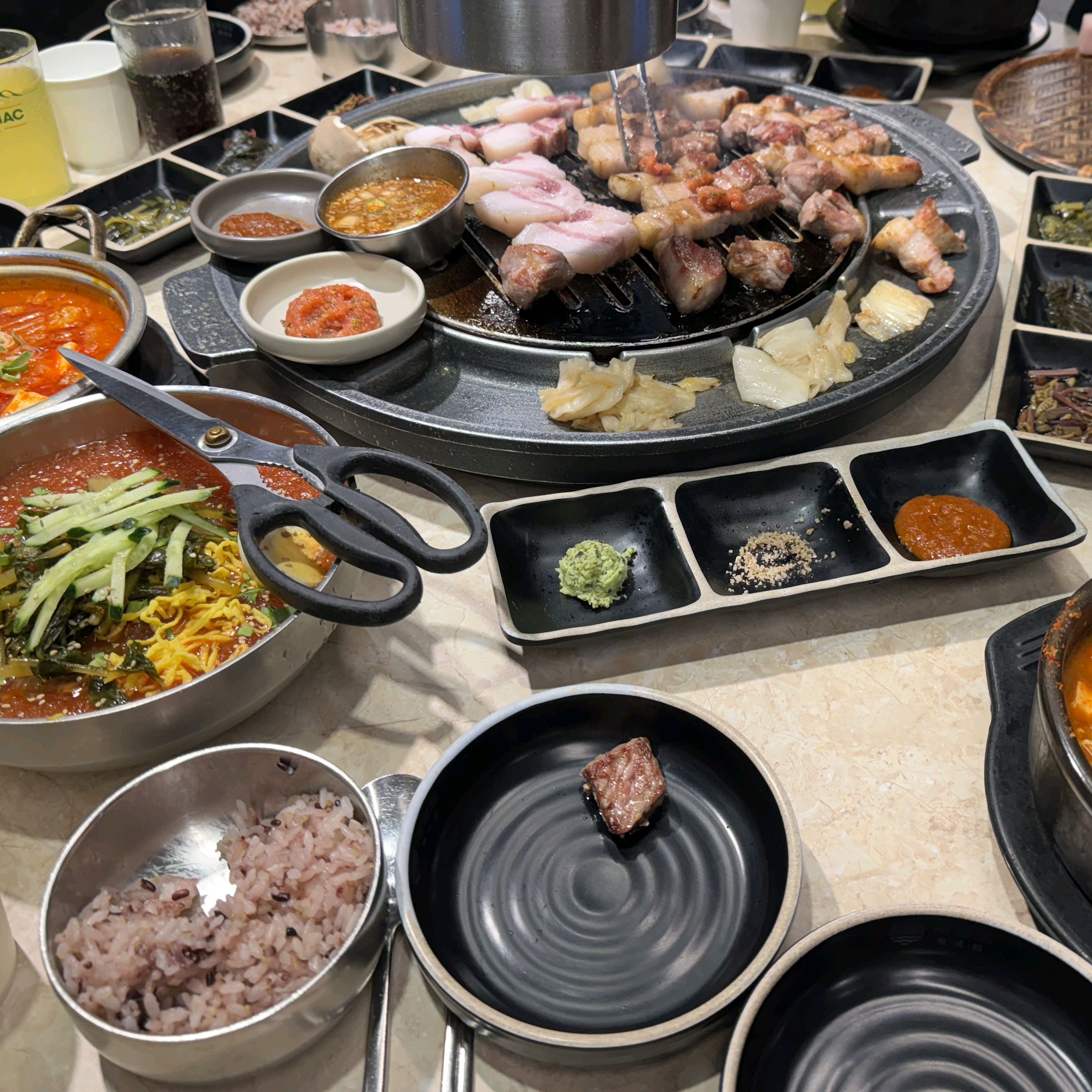 고기도 맛있고 친절해요. - 제주 맛집 숙성도 애월점