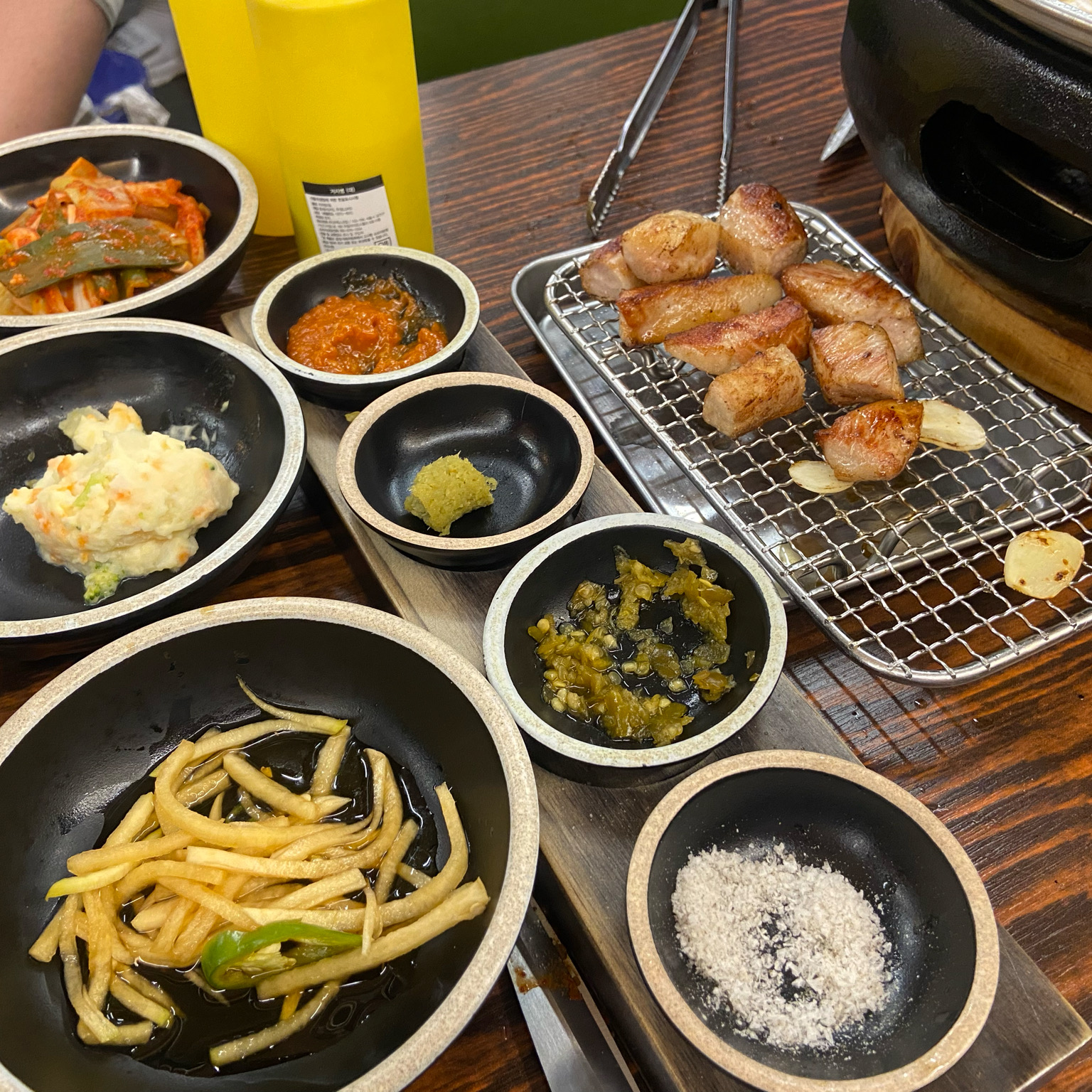 오픈해서 와봤는데 직원분들도 친절하시고 무엇보다 고기가 질이 좋네요~! 기분좋게 잘 먹었습