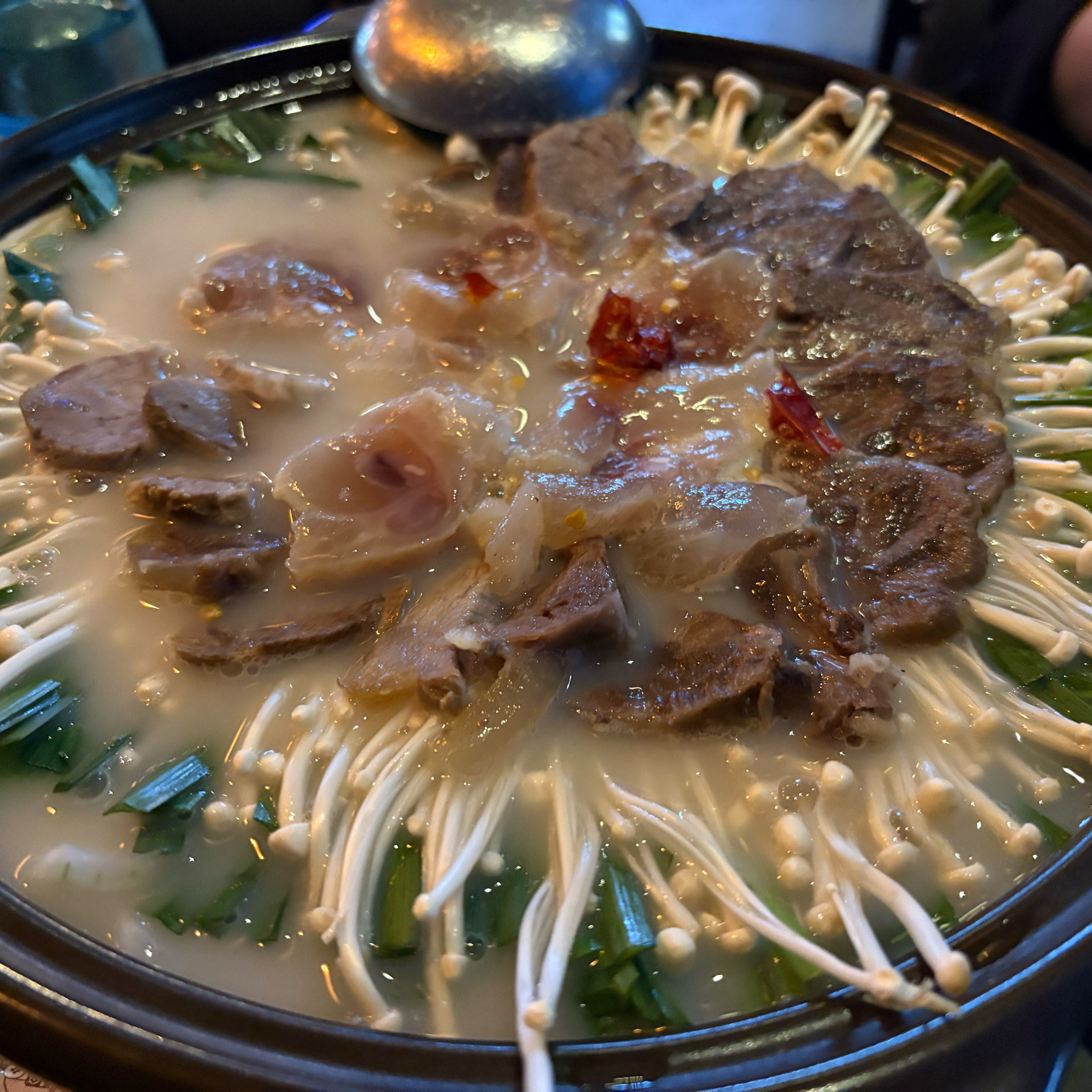 사장님님이 친절하시고 분위도 좋아여 - 권선동 맛집 지미
