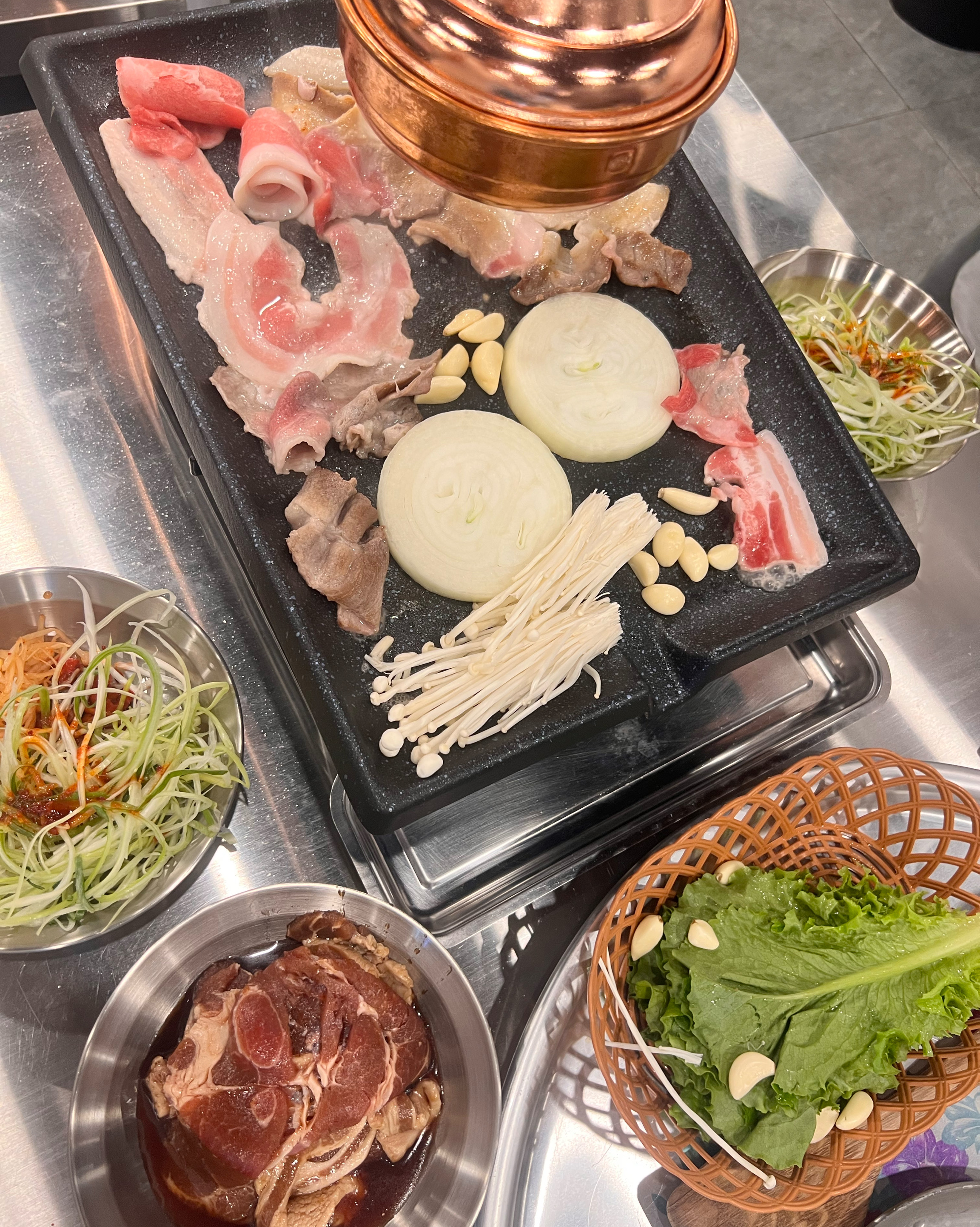 구성이 진짜 알차고!! - 망원동 맛집 엉터리 무한대패 망원점