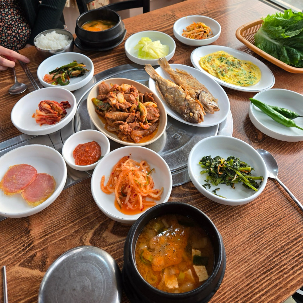 번네식당도 가보고 생선구이 조림집 진짜 많이 가봤는데 여기 생선 진짜 맛있어요! - 제주 맛집 고은물식당 제주산방산점
