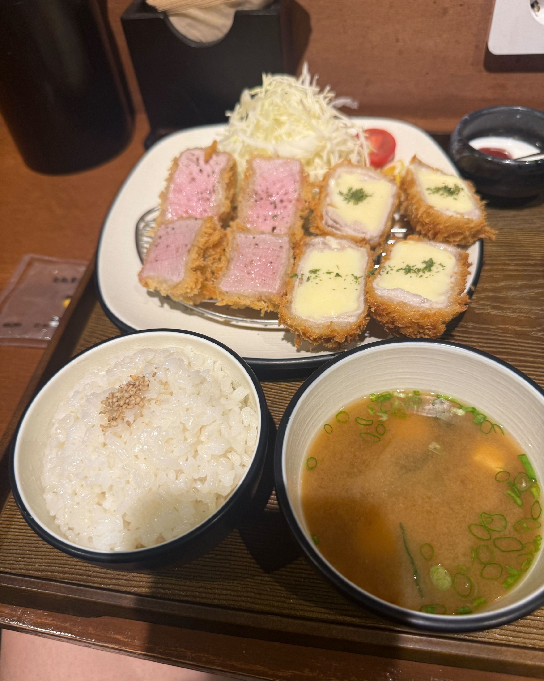 가끔 혼밥하러 오는데 제가 먹어본 돈가스중에 제일 맛있어요. - 불당동 맛집 건국카츠