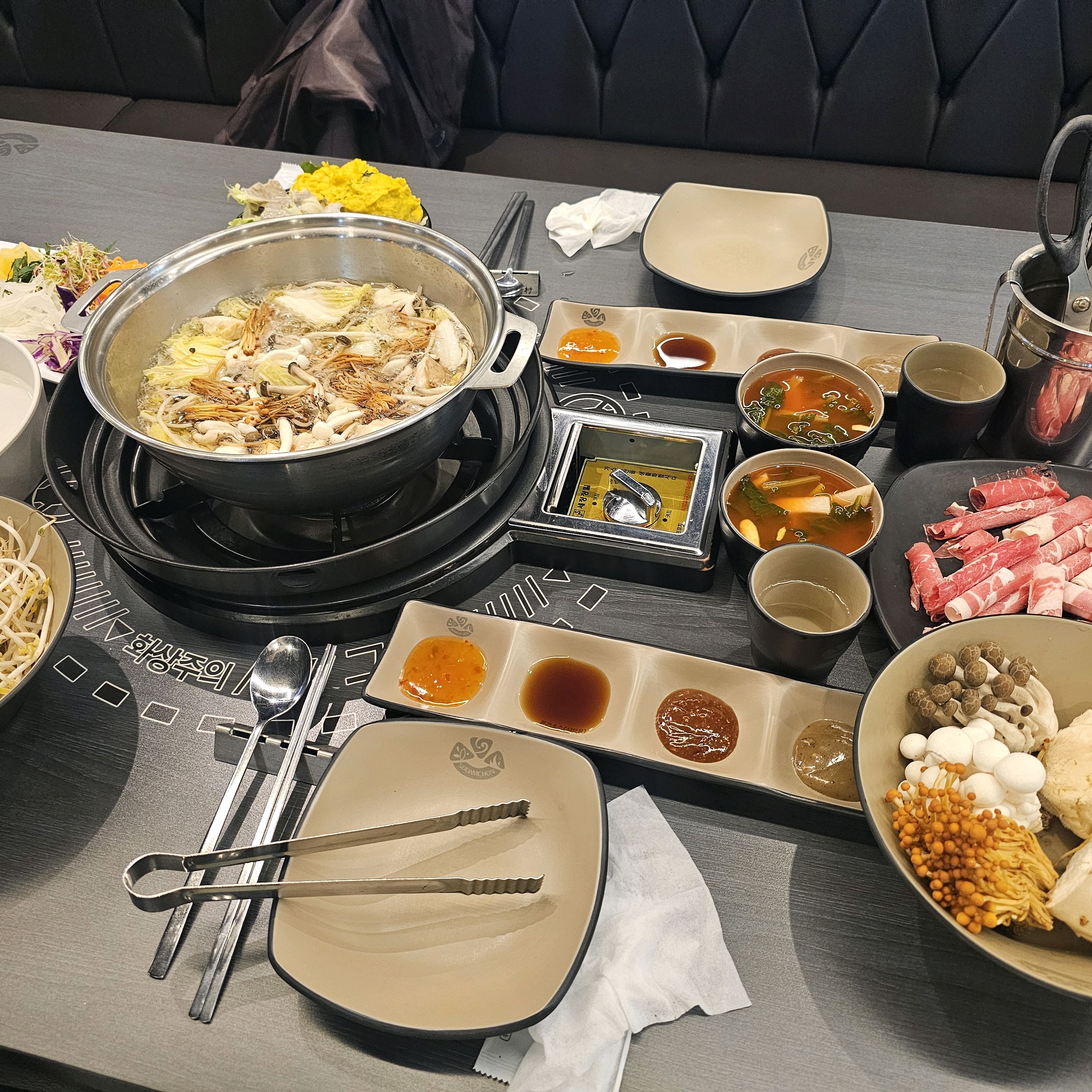엄마가 좋아하는 소담촌 드디어 와봤는데 직원분들 너무 친절하시고 재료들도 신선하고 맛있어요