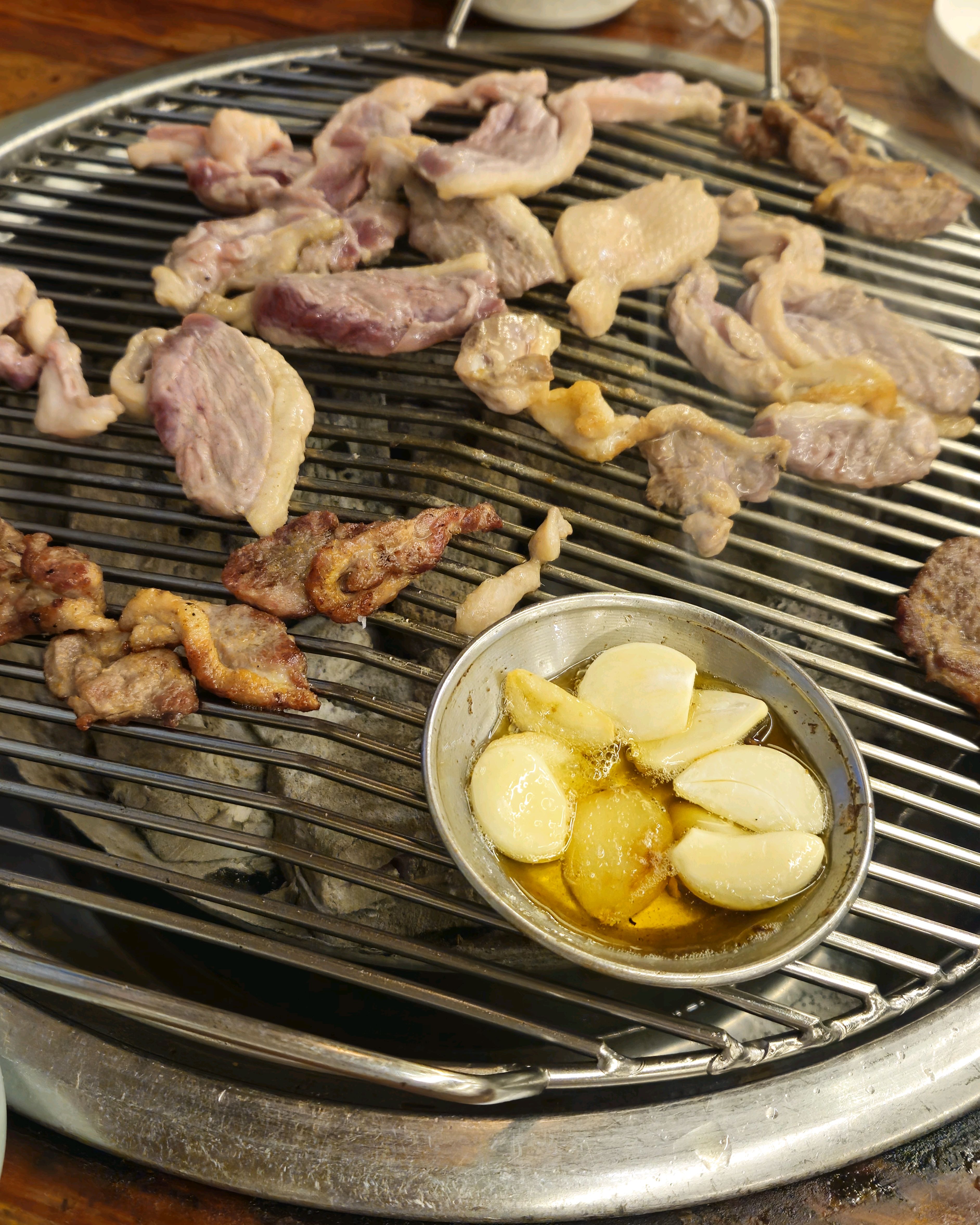 반찬과 야채가 신선하고 맛나요 - 인천 맛집 유천가든