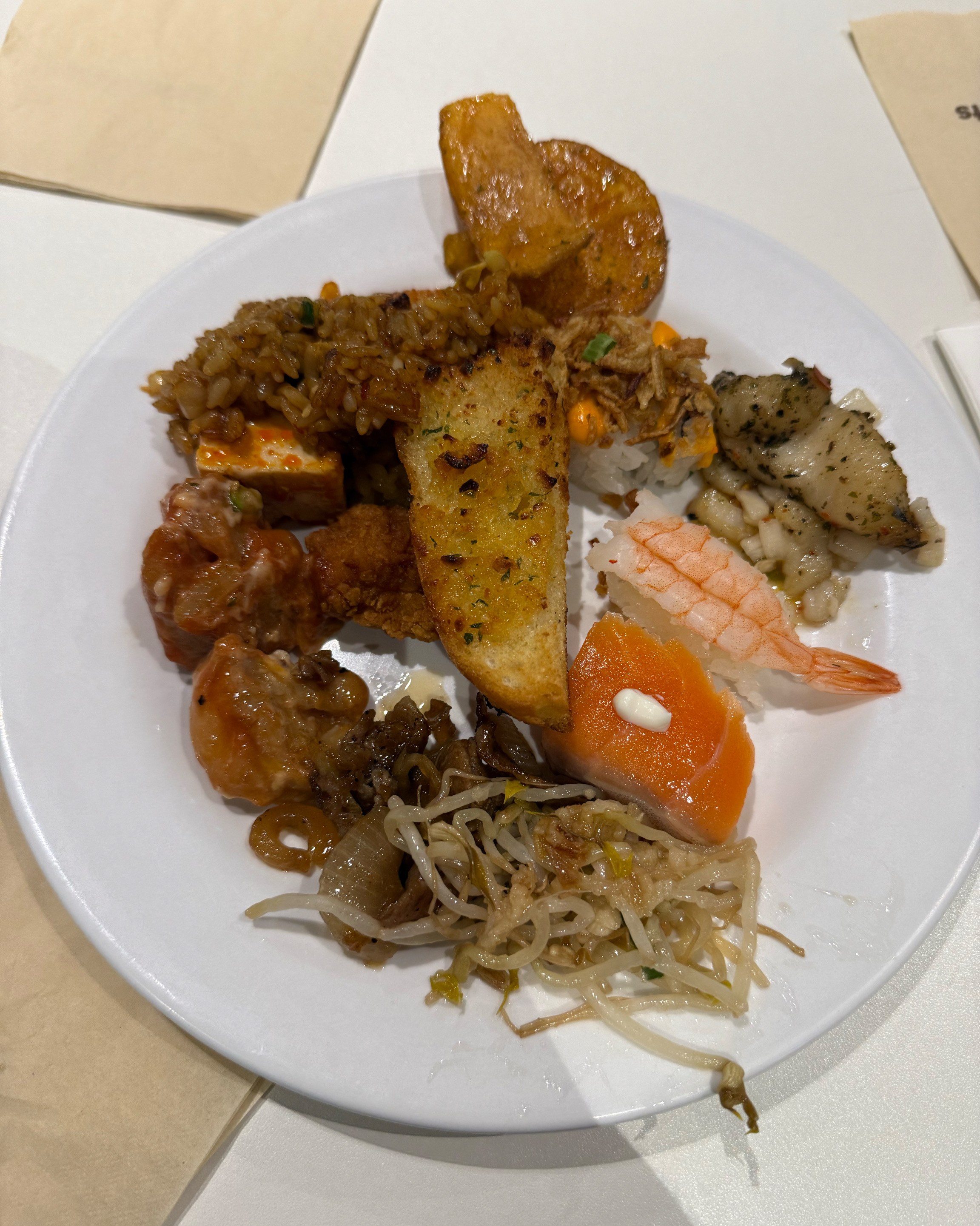 Pretty good options and gathering with friends - 대학로 맛집 애슐리퀸즈 대학로점