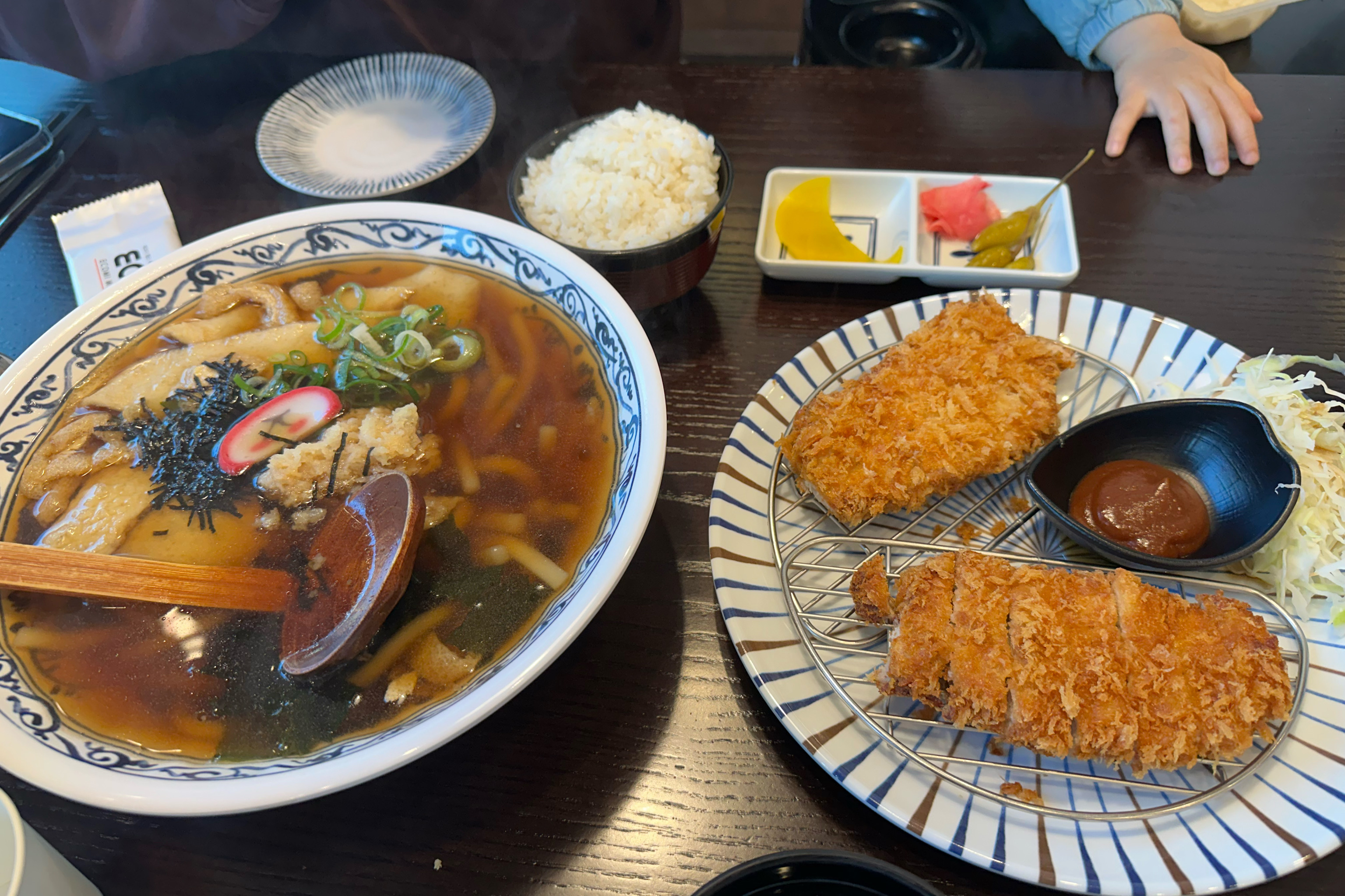 집앞이라 아이랑 자주와요! - 과천 맛집 삼동소바 과천펜타원점
