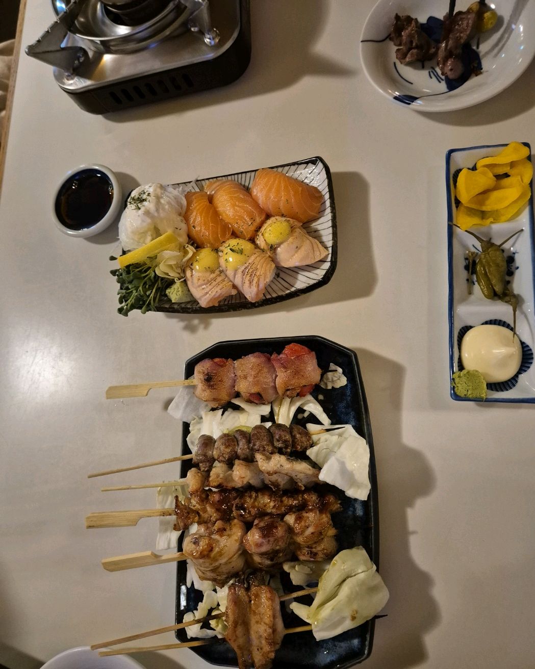 첫방문인데 맛있네요. 안주들이 술을 부르는 맛!!! 굿굿 양이 조금 적은편이니까 많이 시켜