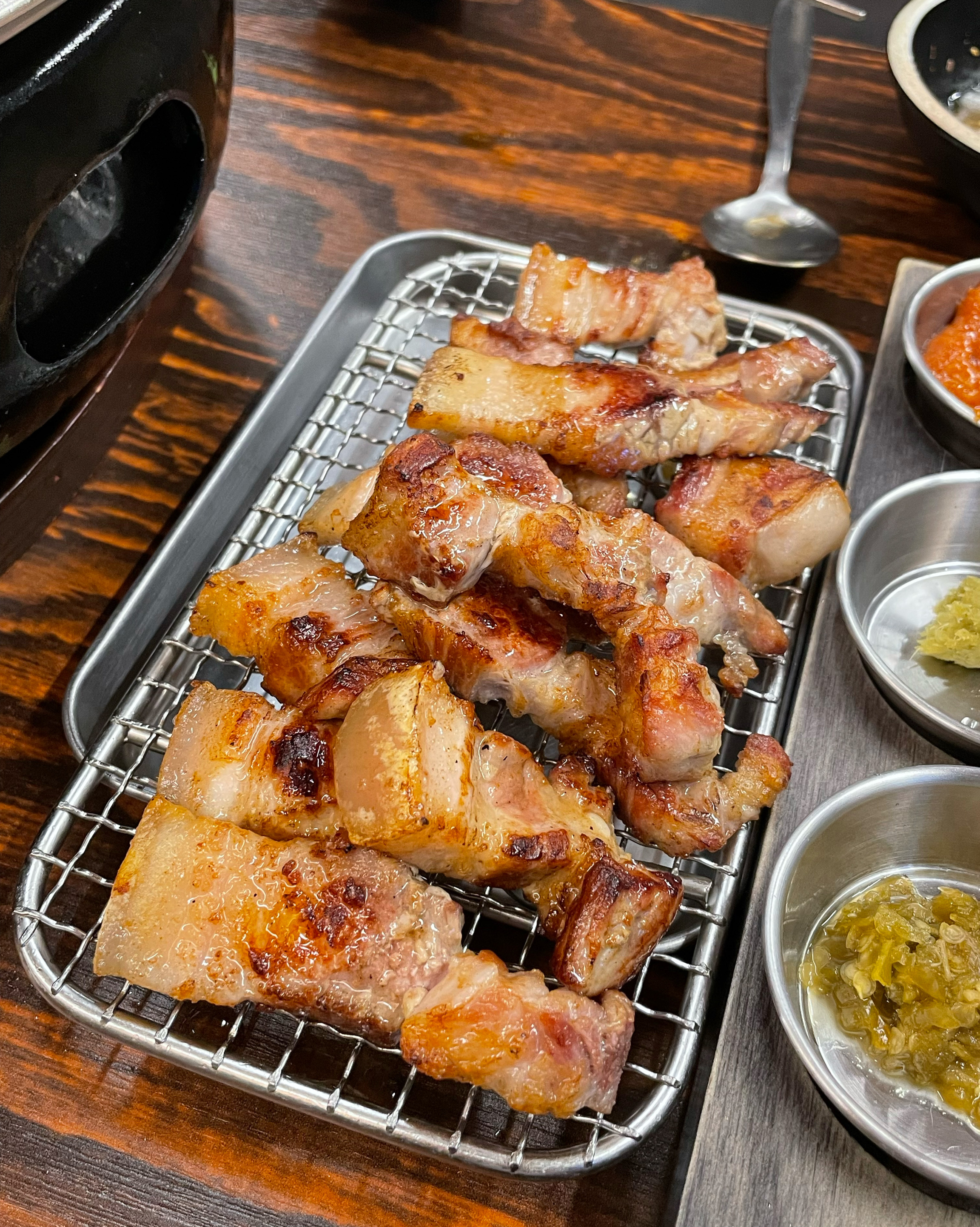 진짜 하나같이 너무 맛있어요 - 천호동 맛집 천호돈 천호본점