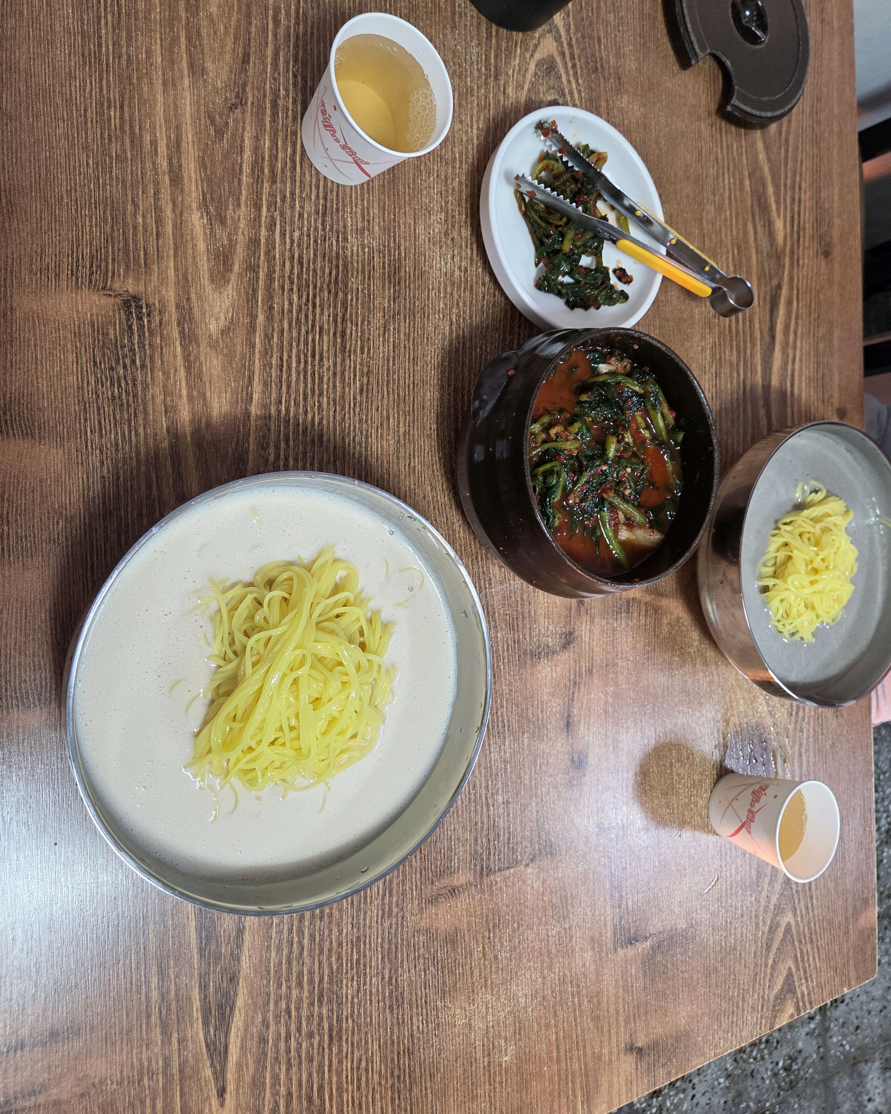 콩국수가 맛있었어요 ㅎㅎ 담백하고 국산콩을 쓰면서 텁텁함이 없어서 좋았습니다. 다음에 또오