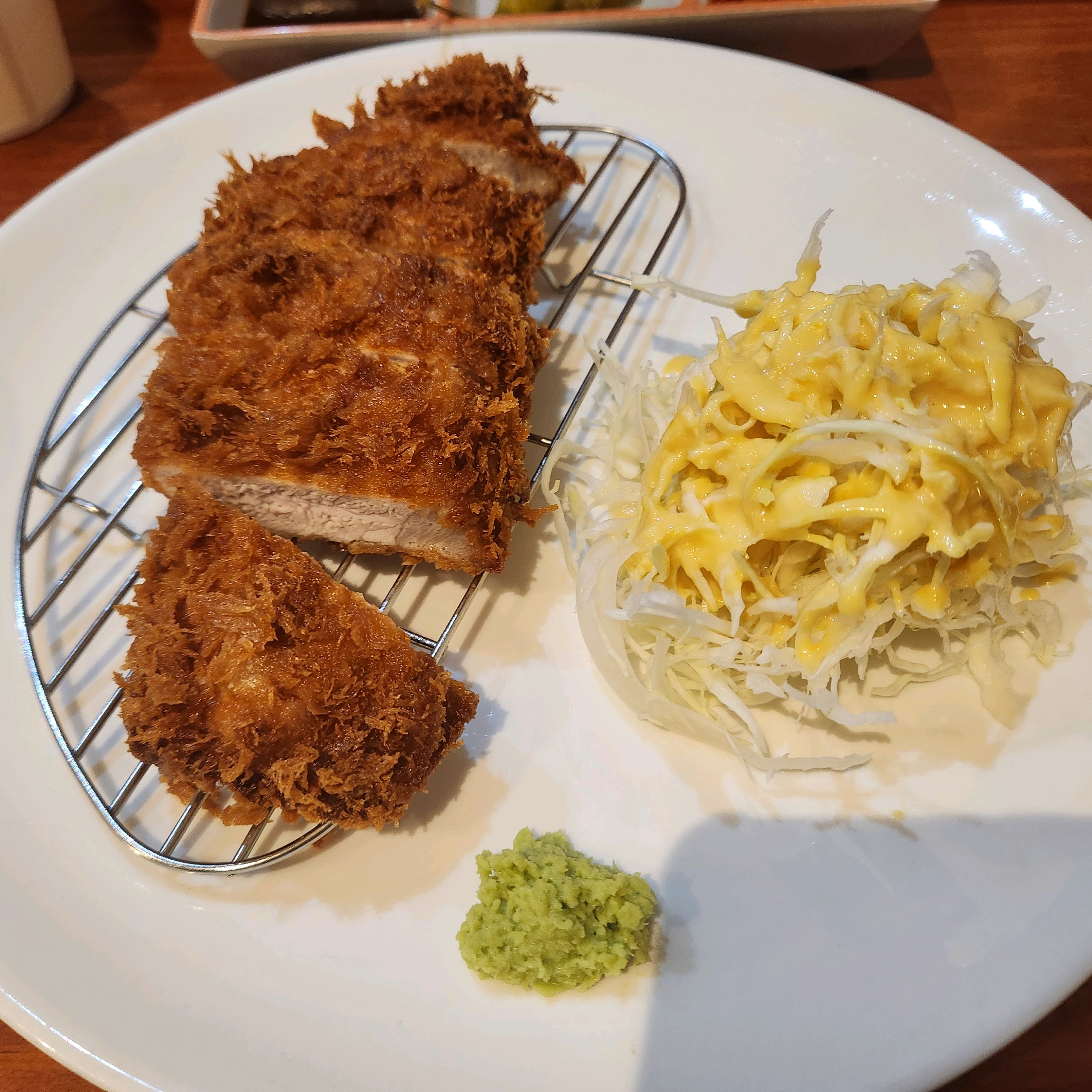 너무 친절하고 함께 온 사람들 구성에 따라 센스있게 잘 응대해주시네요! 맛 보장은 기본입